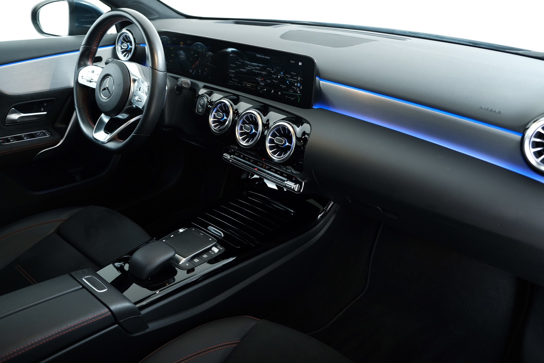 MERCEDES-BENZ A 250 4Matic AMG Line 4Matic 7G-DCT-image-5