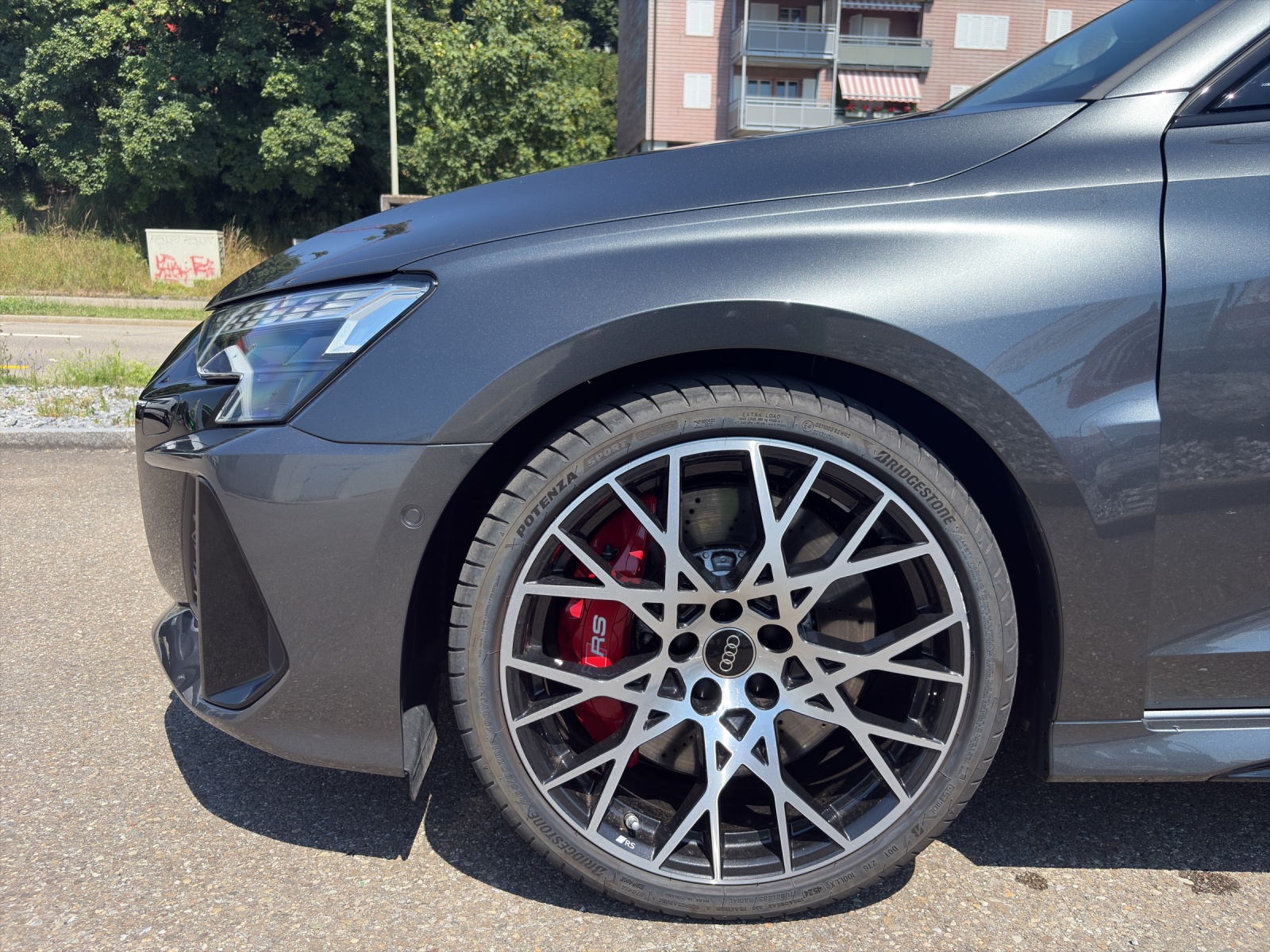 AUDI RS3 Limousine 2.5 TFSI quattro S-Tronic-image-13