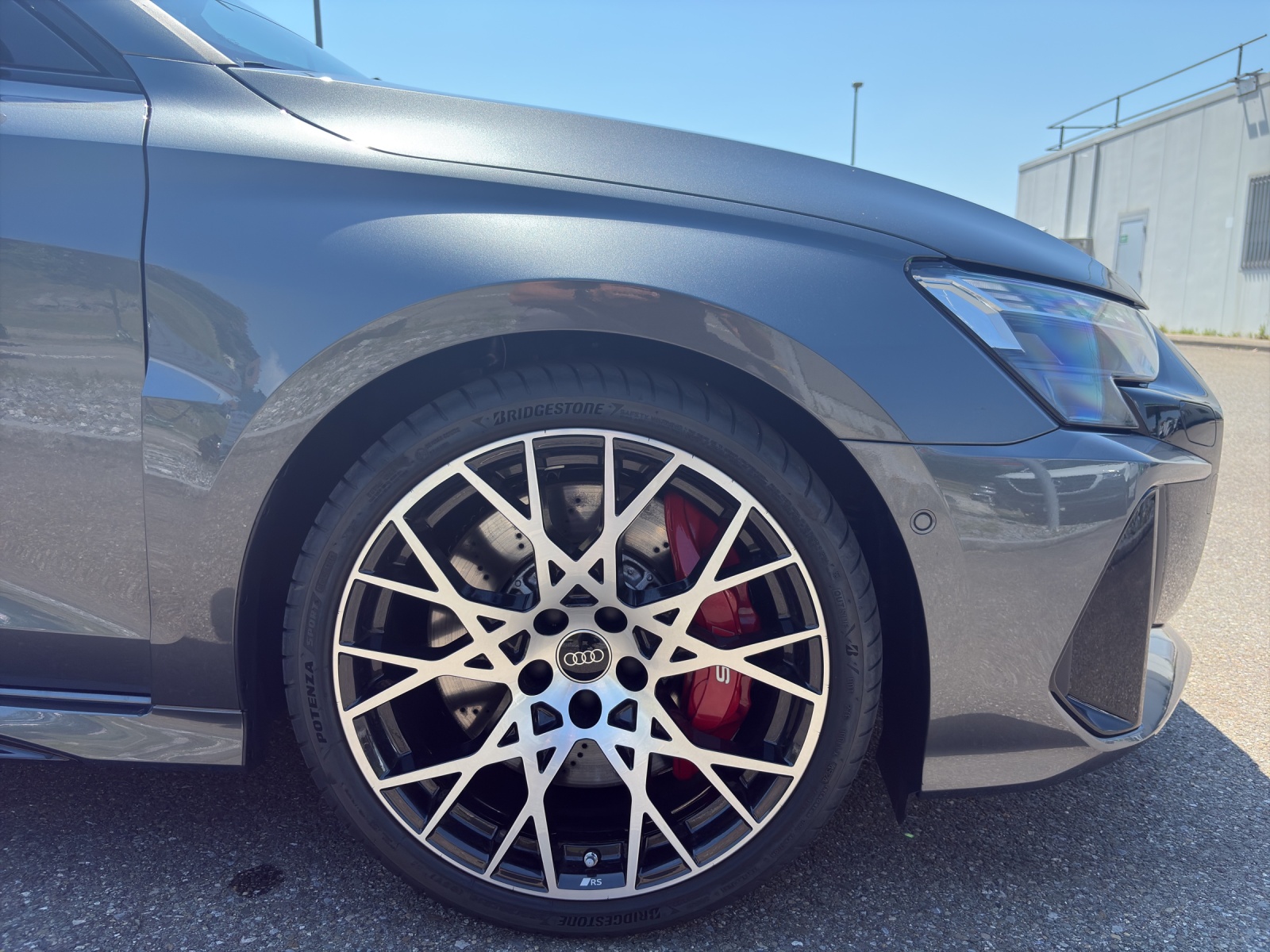 AUDI RS3 Limousine 2.5 TFSI quattro S-Tronic-image-16
