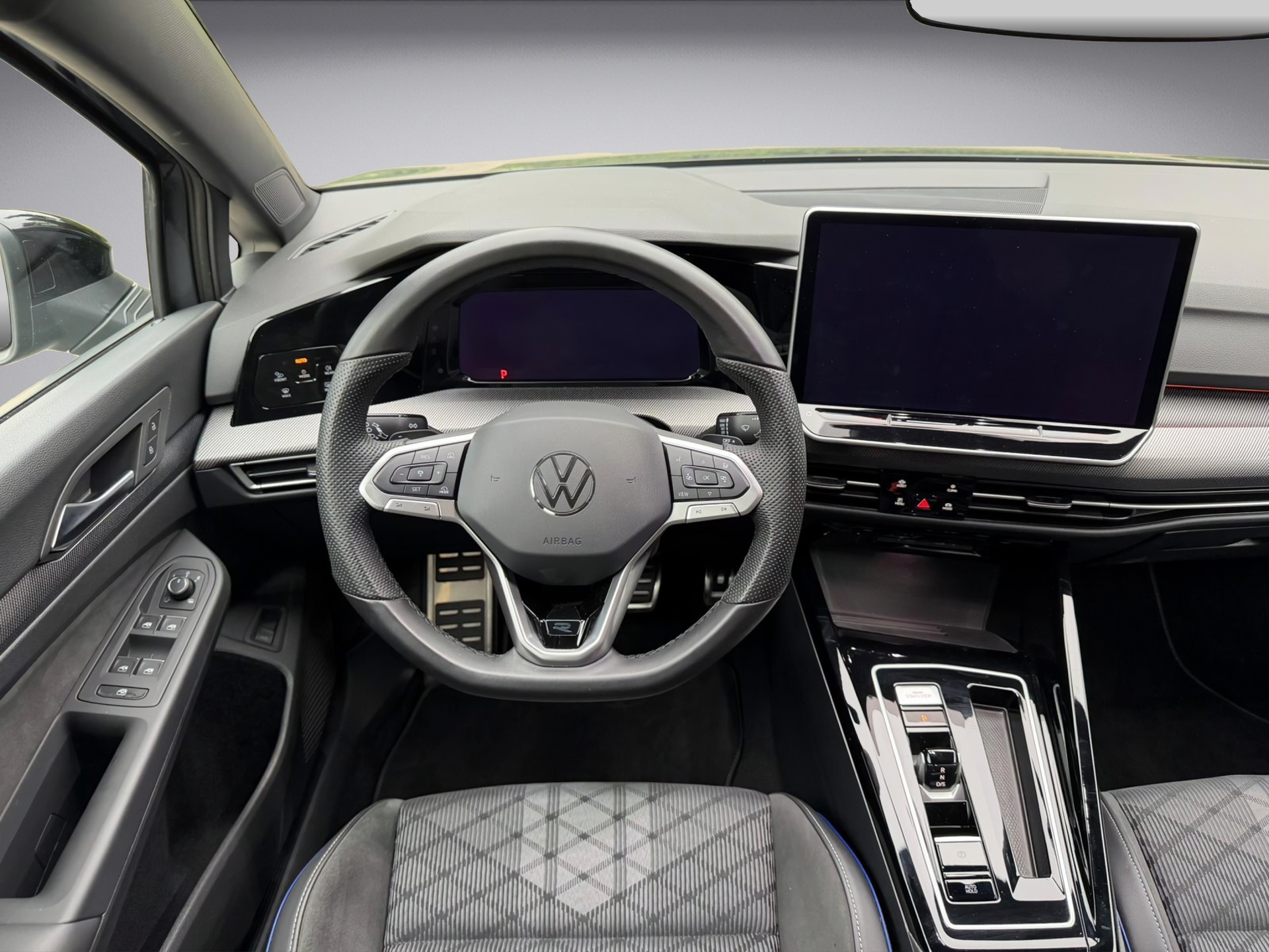 VW Golf Variant 1.5 eTSI mHEV R-Line-image-8