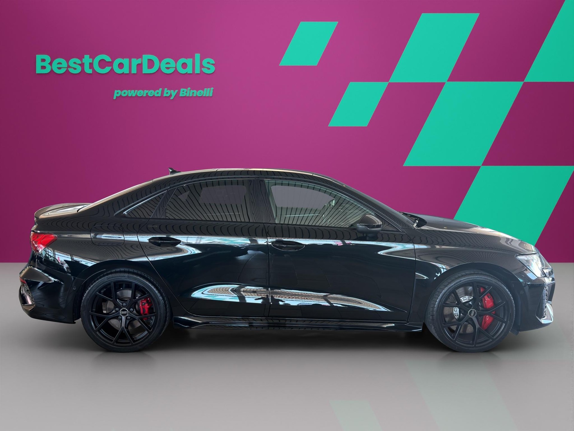 AUDI RS3 Limousine 2.5 TFSI quattro S-Tronic-image-1