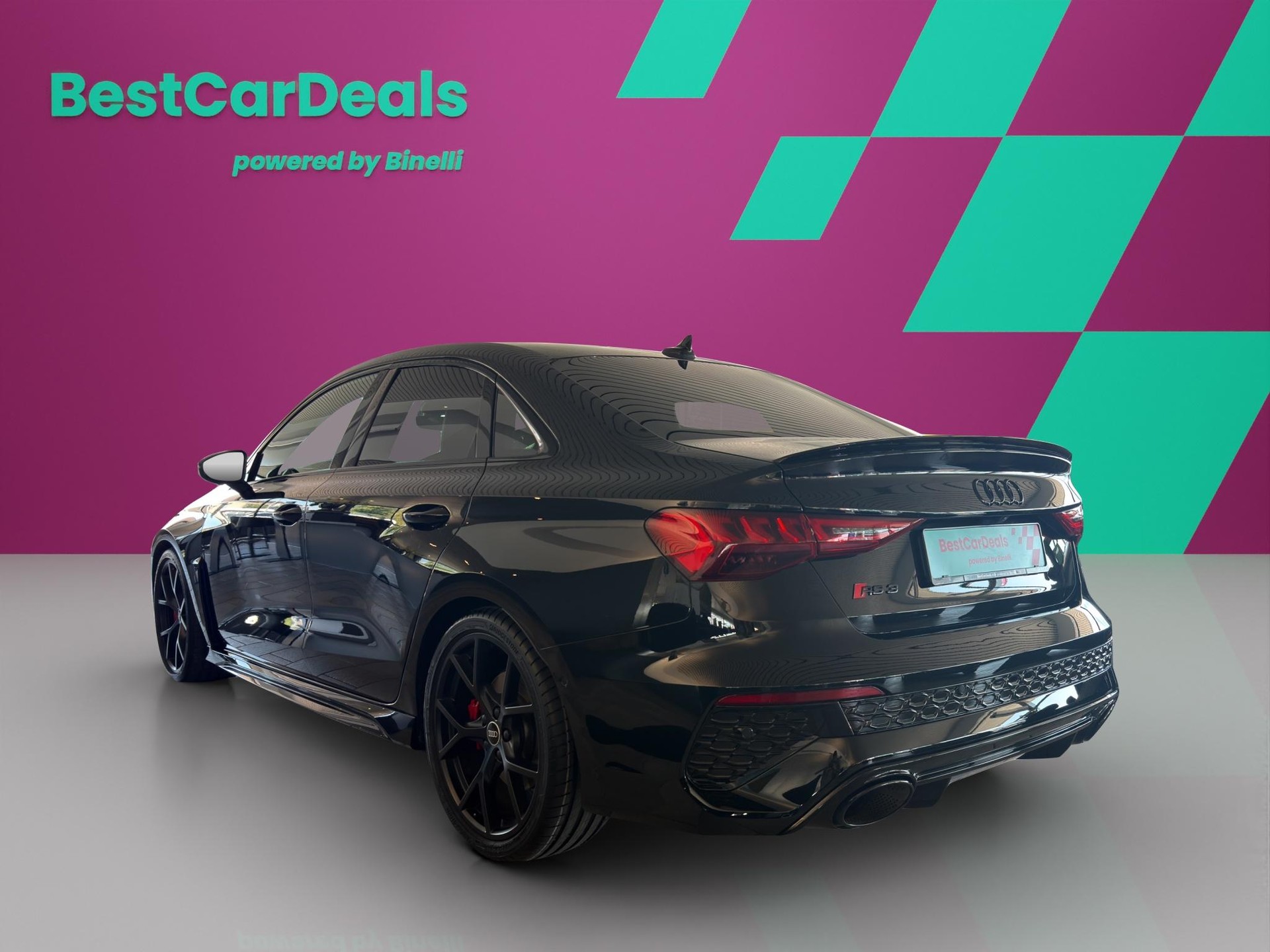 AUDI RS3 Limousine 2.5 TFSI quattro S-Tronic-image-4
