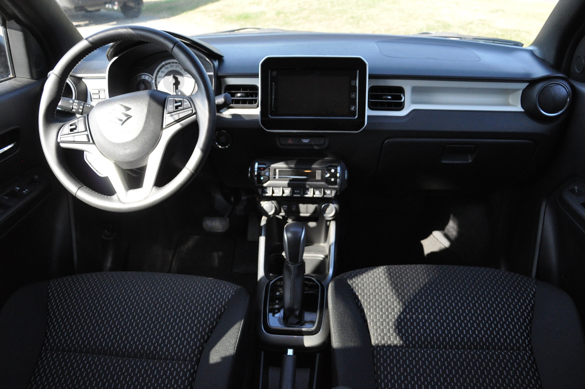 SUZUKI Ignis 1.2i Compact Top Hybrid CVT-image-8