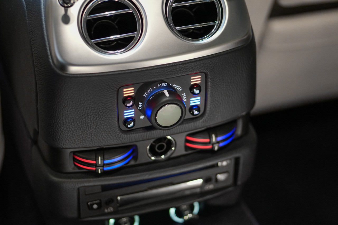 ROLLS-ROYCE Ghost 6.6 V12 EWB-image-26