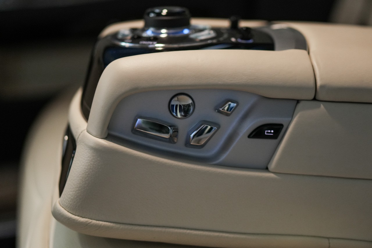 ROLLS-ROYCE Ghost 6.6 V12 EWB-image-29