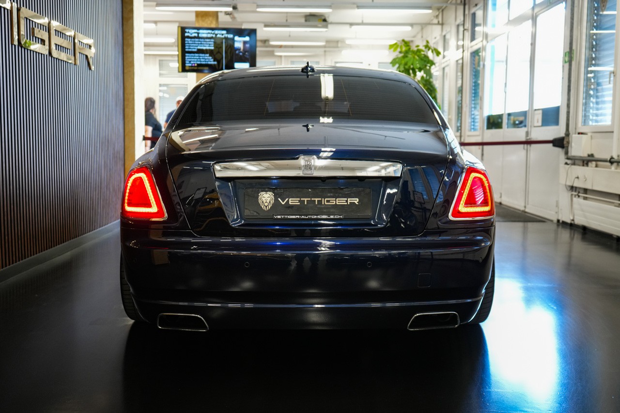 ROLLS-ROYCE Ghost 6.6 V12 EWB-image-4