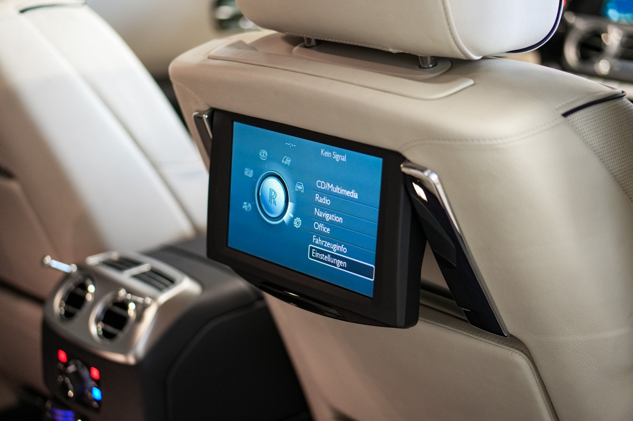 ROLLS-ROYCE Ghost 6.6 V12 EWB-image-24