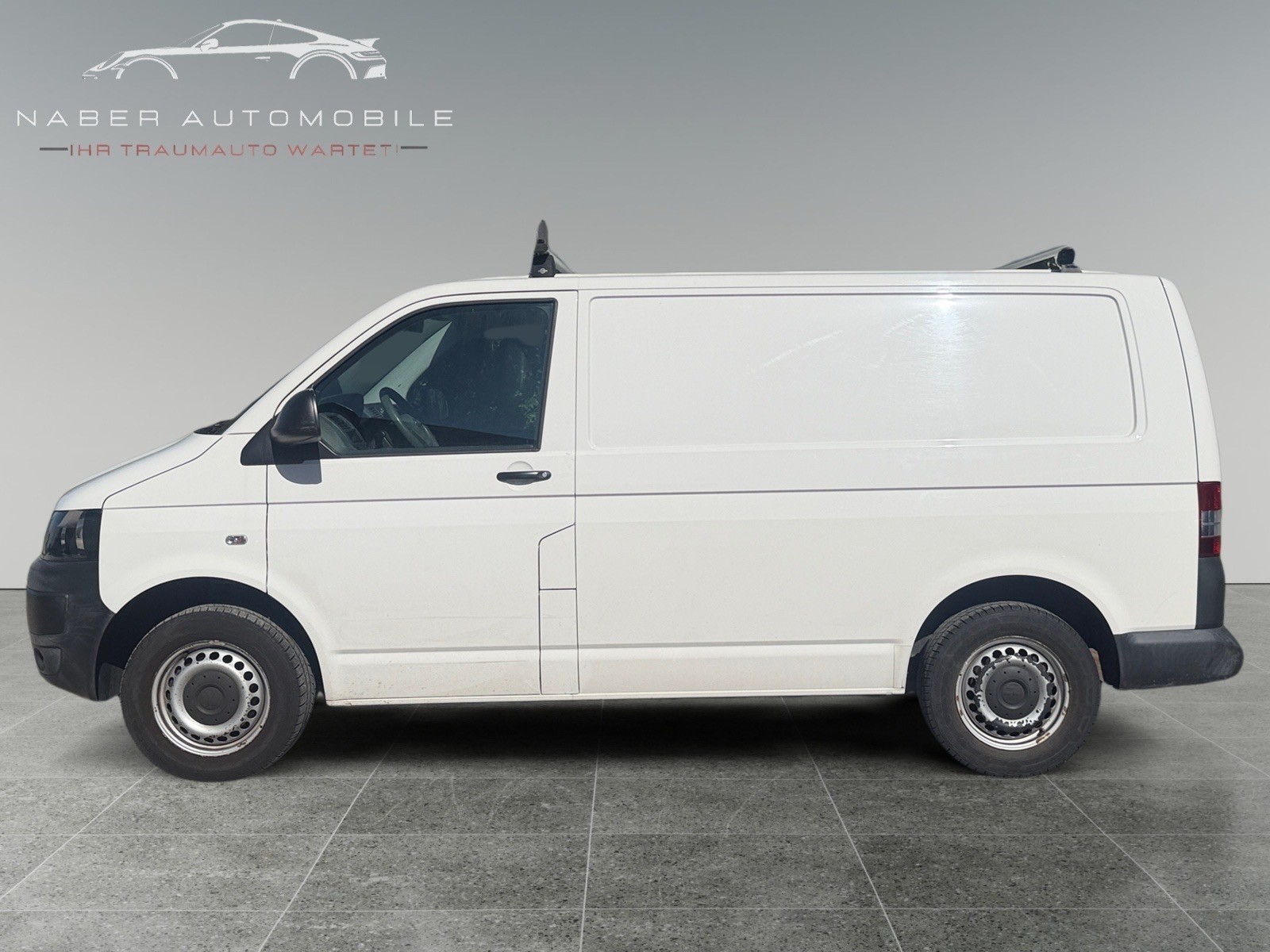 VW T5 2.0 TDI Transporter-image-1
