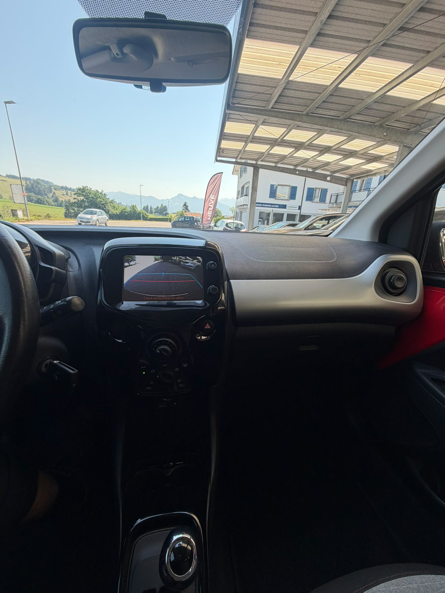 CITROEN C1 1.0 VTi ETG5 Shine-image-10