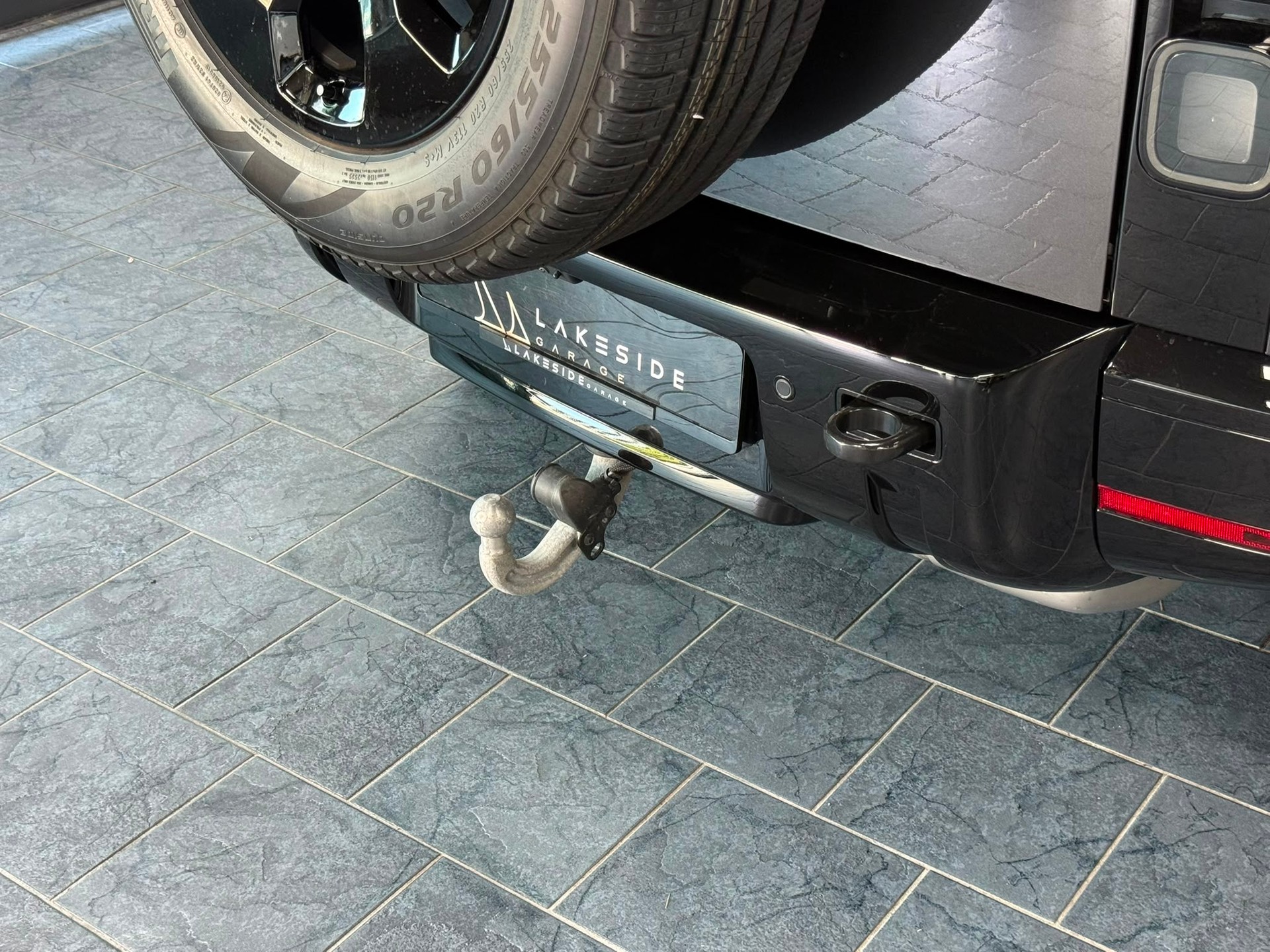 LAND ROVER Defender 110 3.0 D I6 350 X-Dynamic SE AWD AT8-image-29