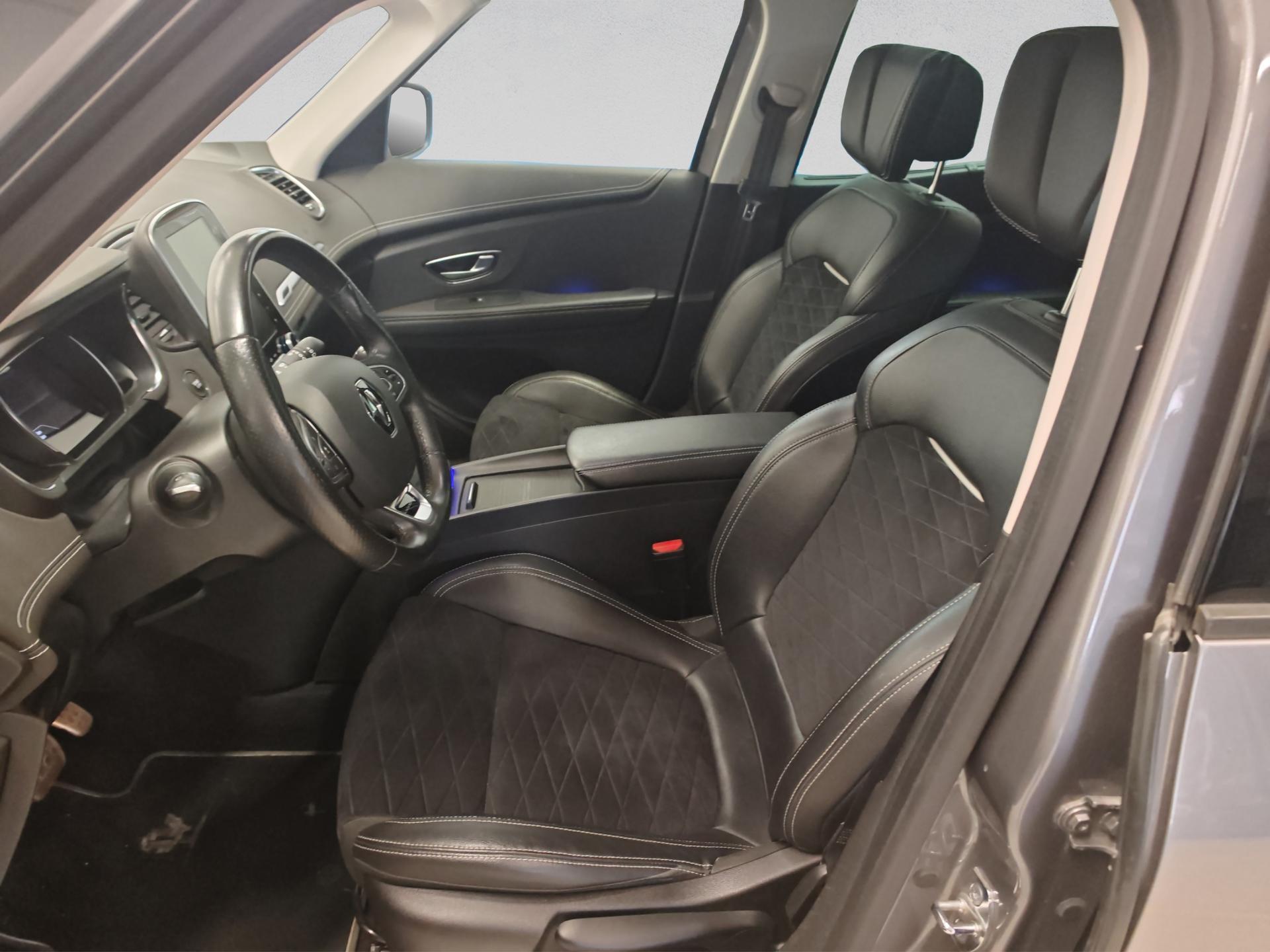 RENAULT Grand Scénic 1.3 16V Turbo Black Edition EDC-image-7
