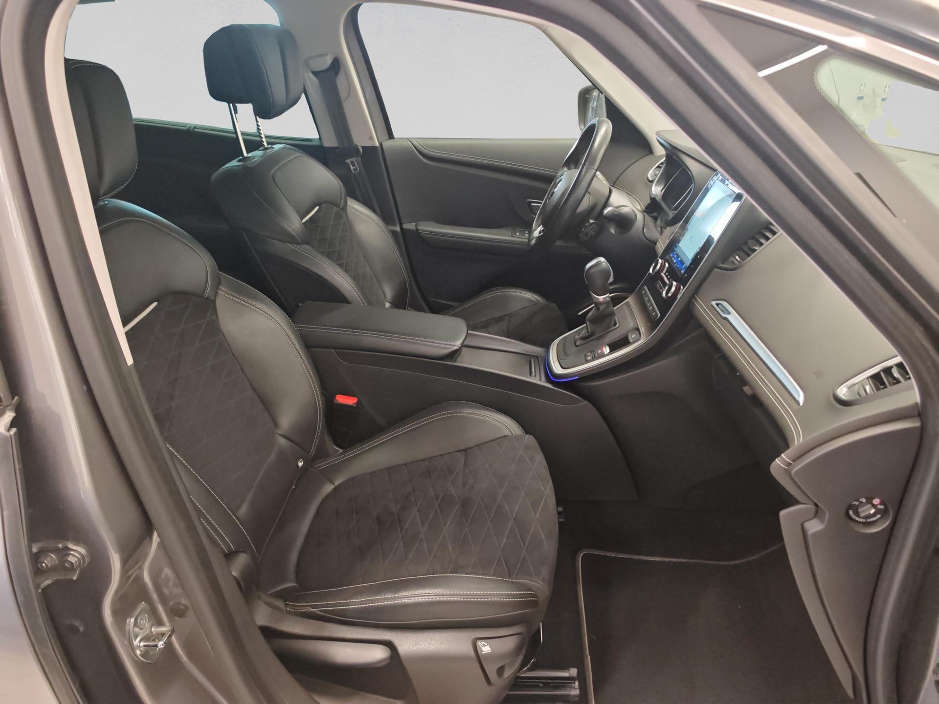 RENAULT Grand Scénic 1.3 16V Turbo Black Edition EDC-image-15