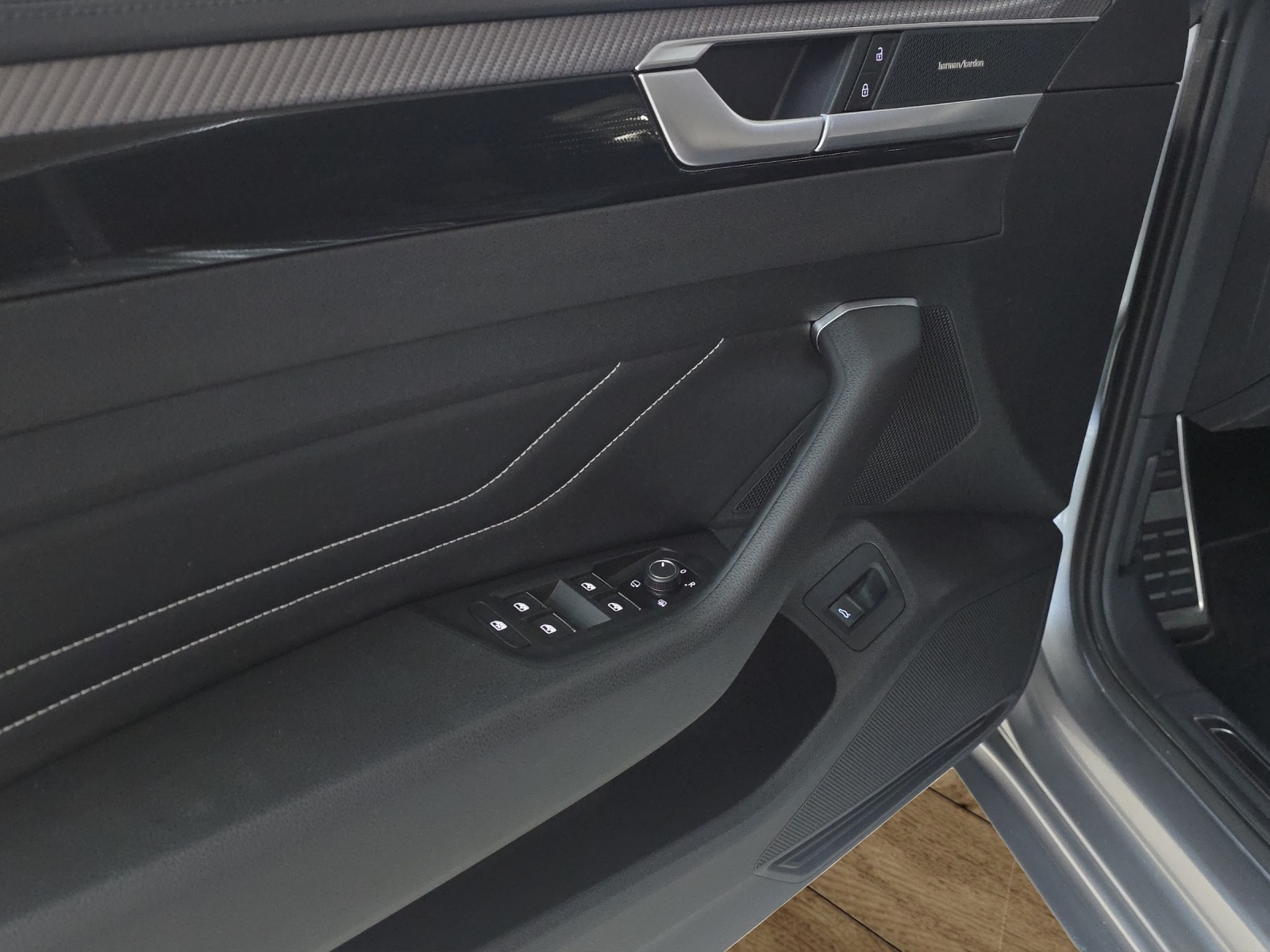 VW Arteon SB 2.0 TSI R-Line 4Motion DSG CH-Fahrzeug-image-18