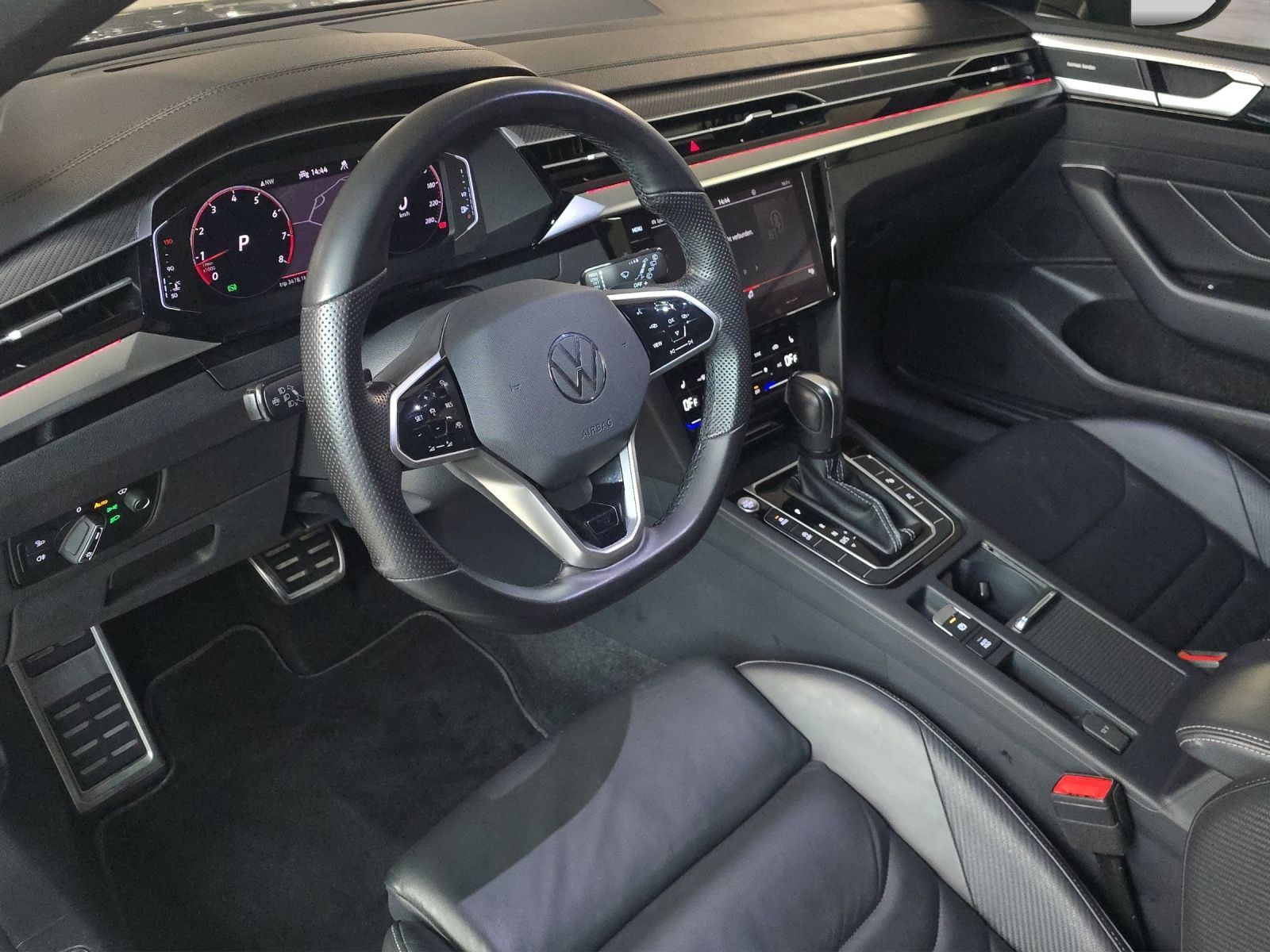 VW Arteon SB 2.0 TSI R-Line 4Motion DSG CH-Fahrzeug-image-9
