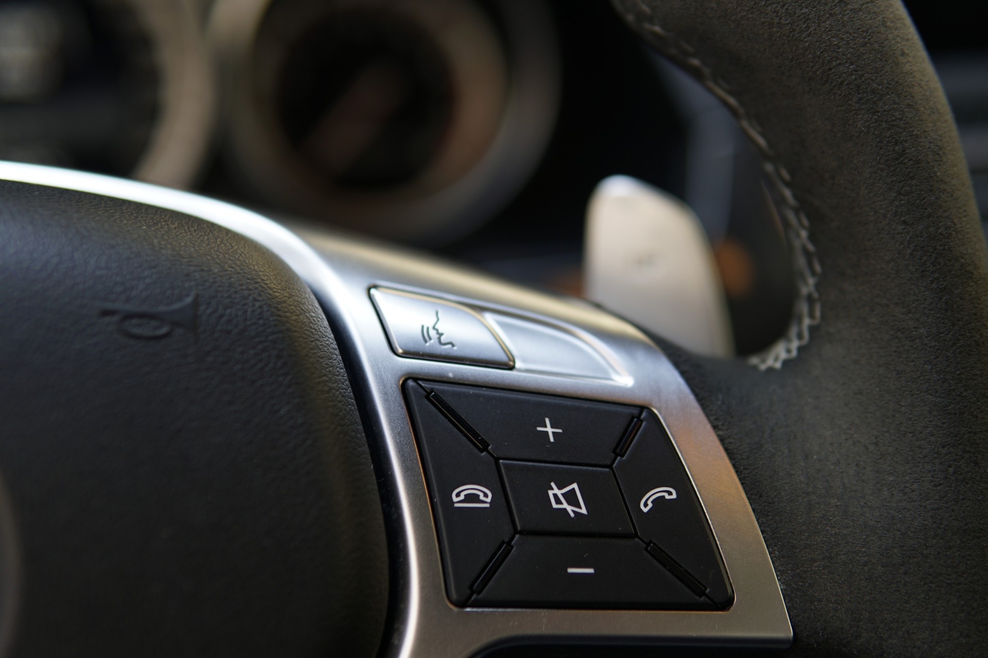 MERCEDES-BENZ E 63 AMG S 4Matic Speedshift-image-18