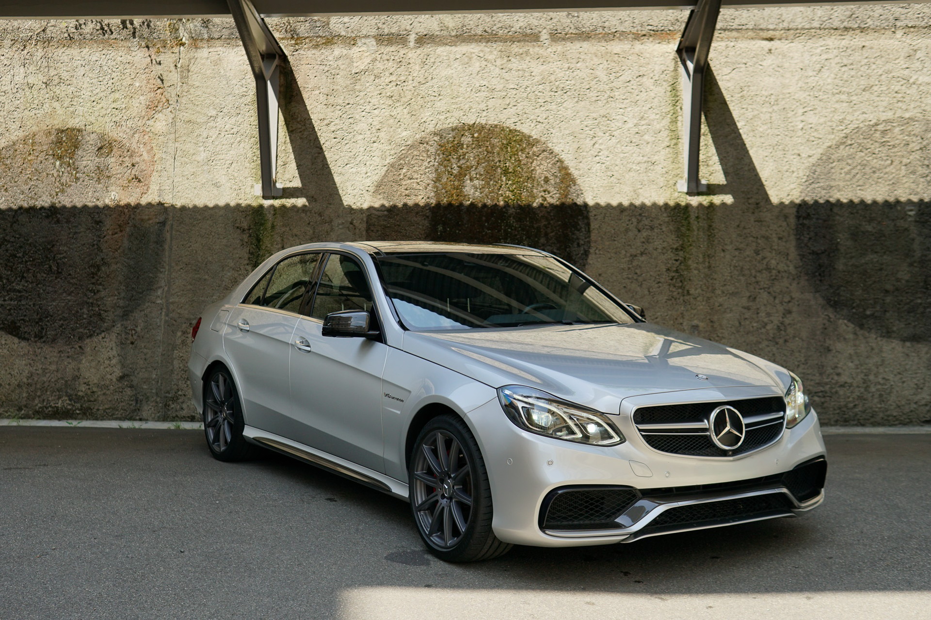 MERCEDES-BENZ E 63 AMG S 4Matic Speedshift-image-2
