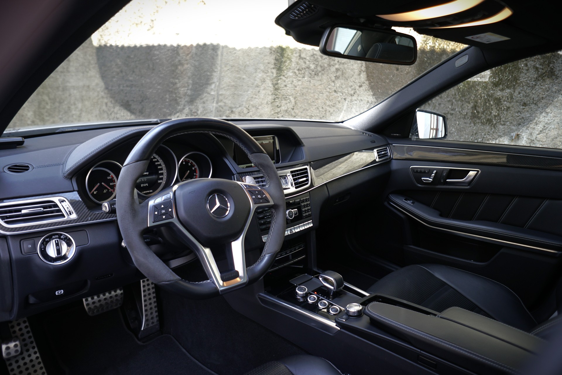 MERCEDES-BENZ E 63 AMG S 4Matic Speedshift-image-9