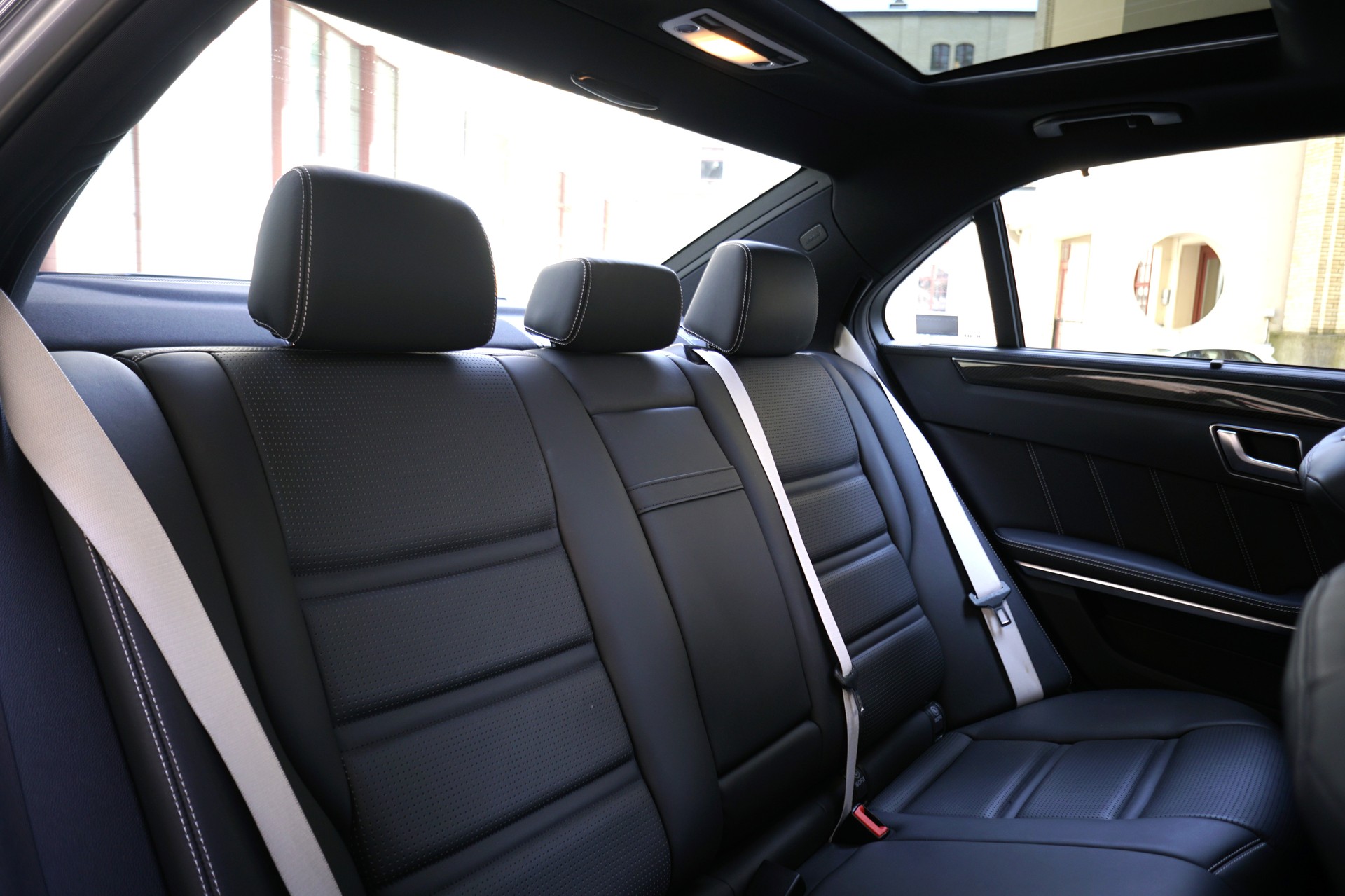 MERCEDES-BENZ E 63 AMG S 4Matic Speedshift-image-13
