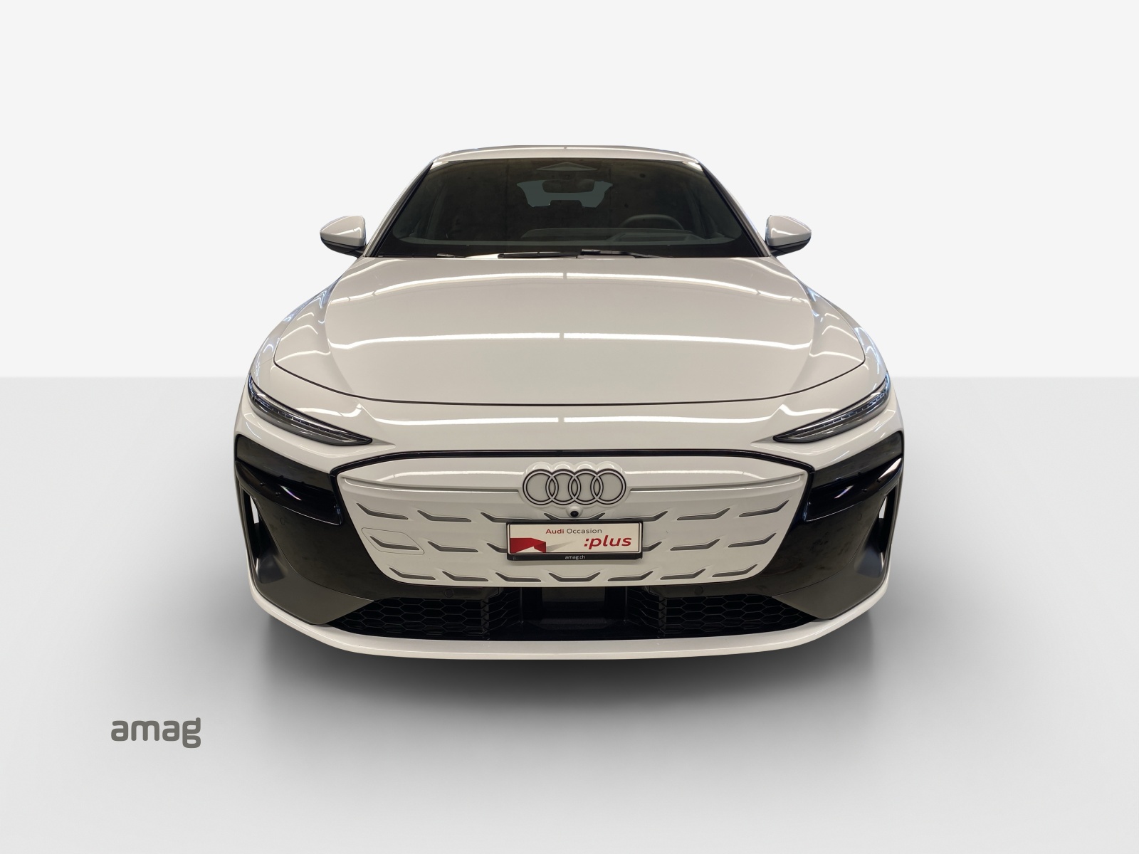 AUDI A6 Avant e-tron quattro-image-6