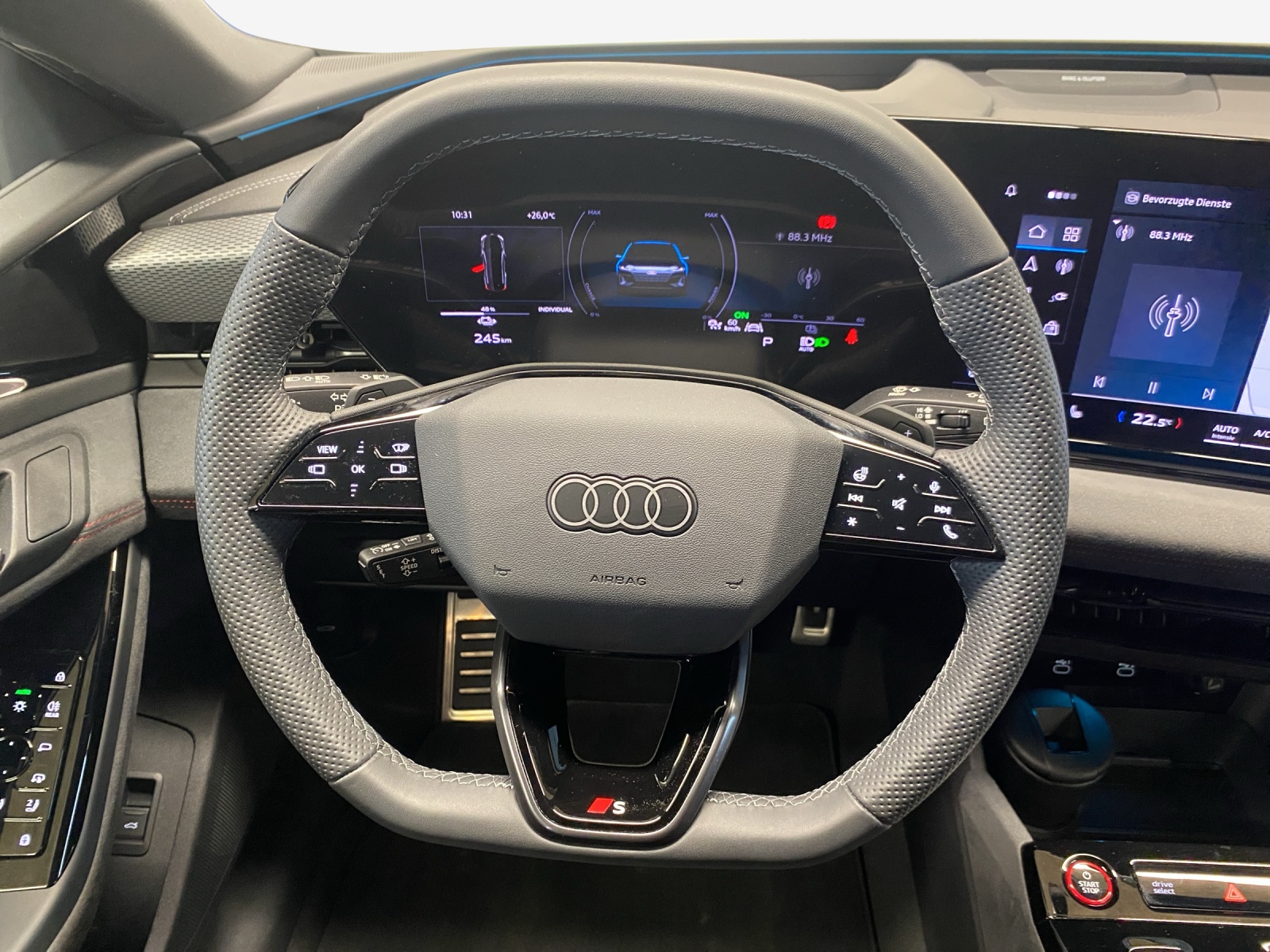 AUDI A6 Avant e-tron quattro-image-9