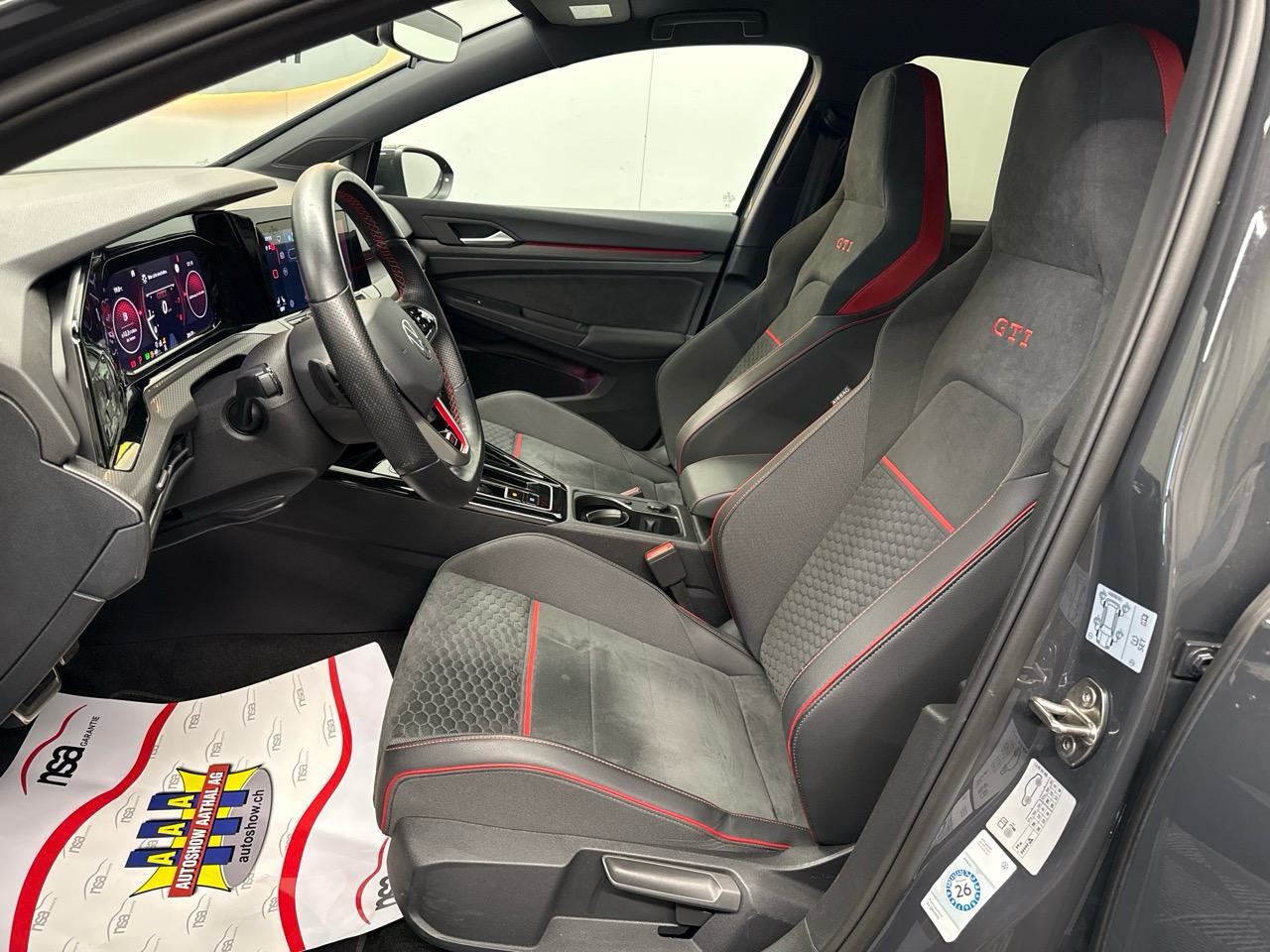 VW Golf 2.0 TSI GTI Clubsport DSG-image-3