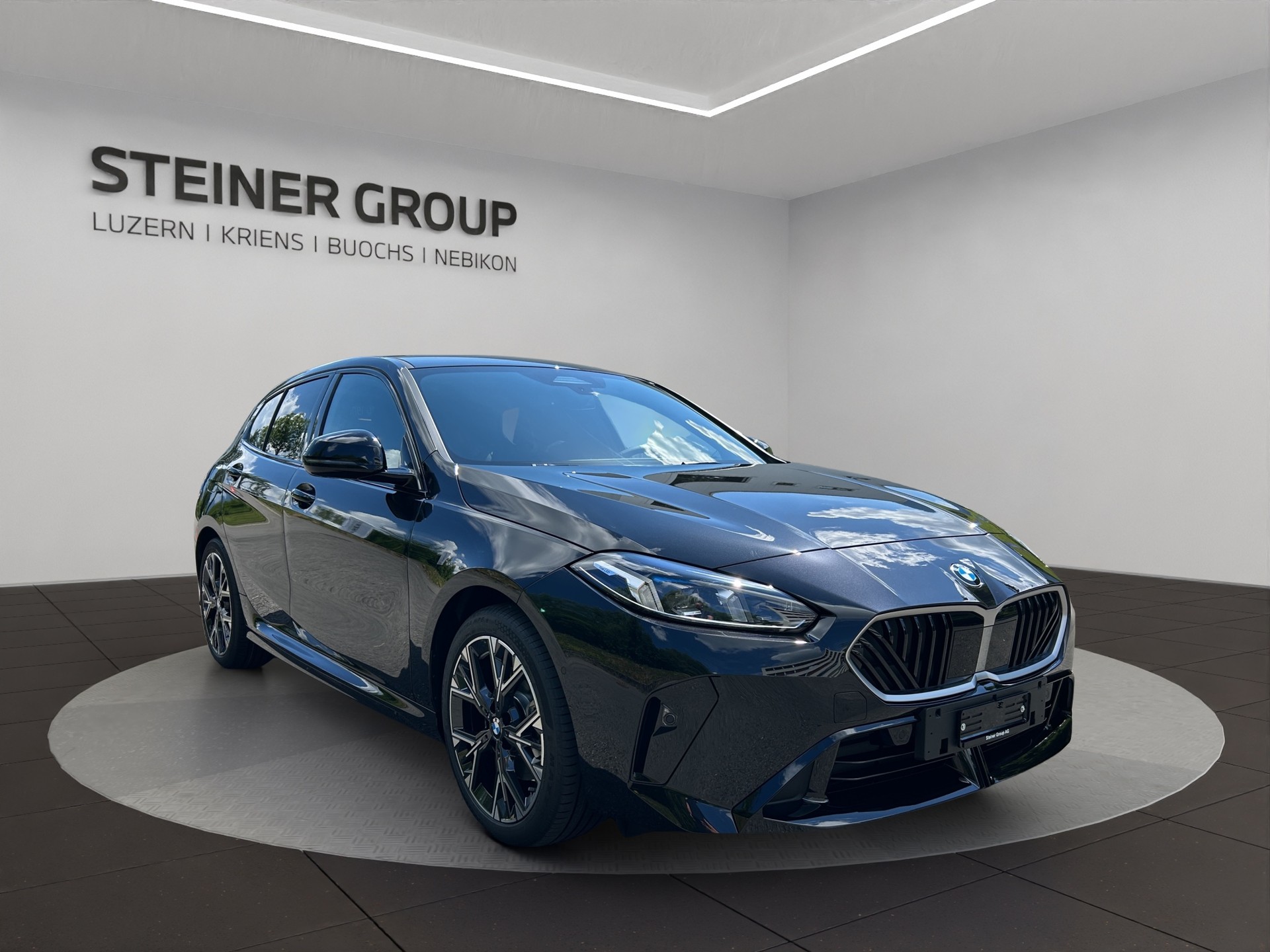 BMW 120 M Sport Steptronic-image-2