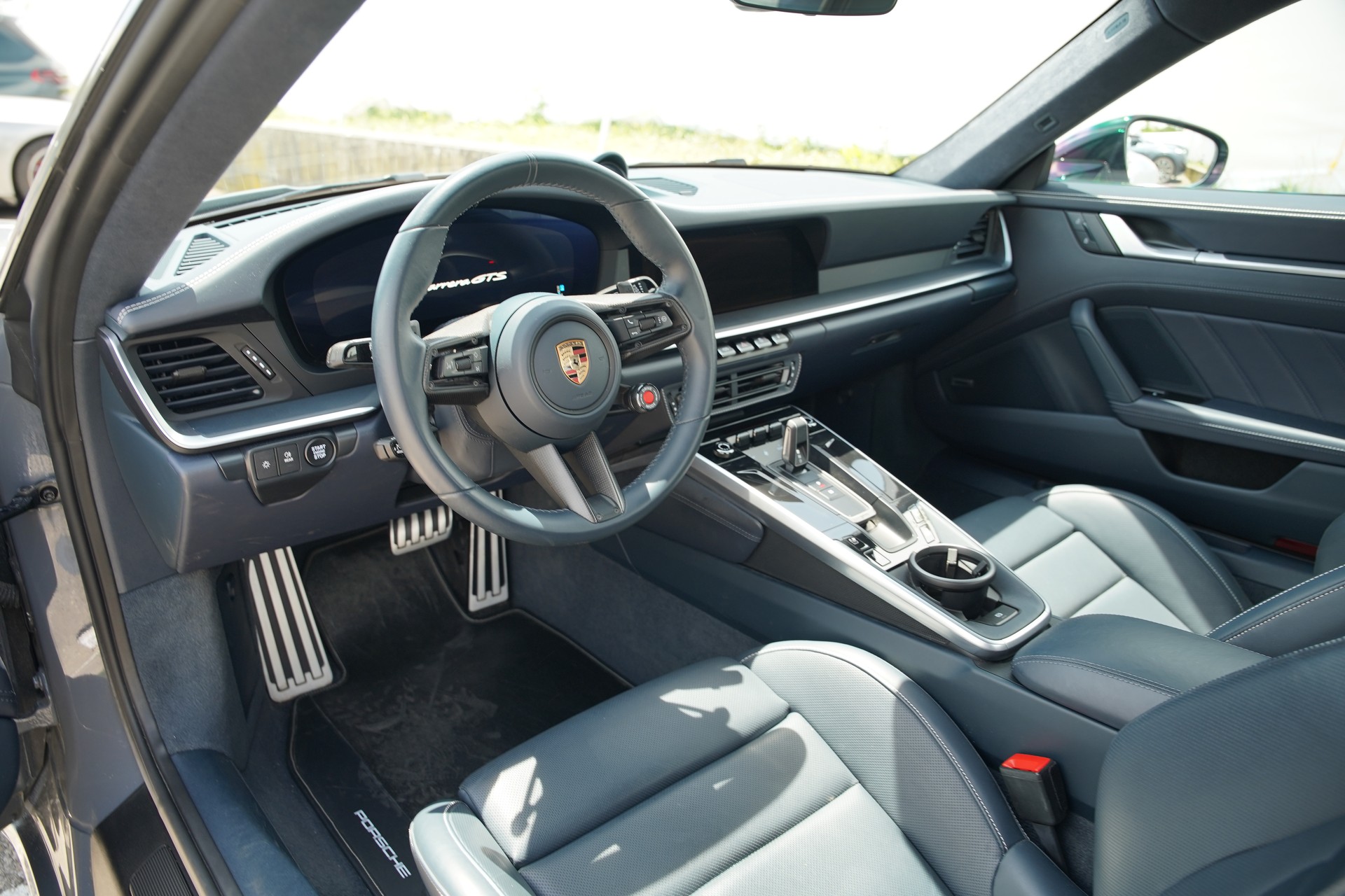 PORSCHE 911 Carrera GTS Aerokit-image-6