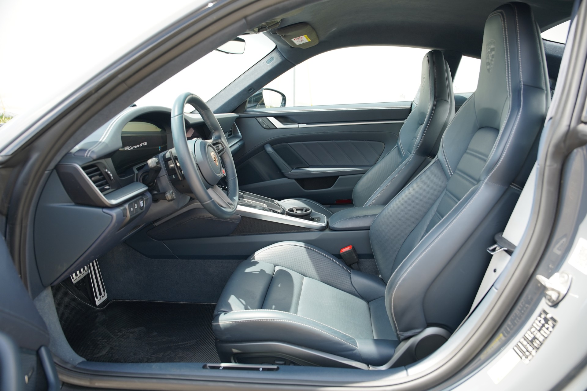 PORSCHE 911 Carrera GTS Aerokit-image-7