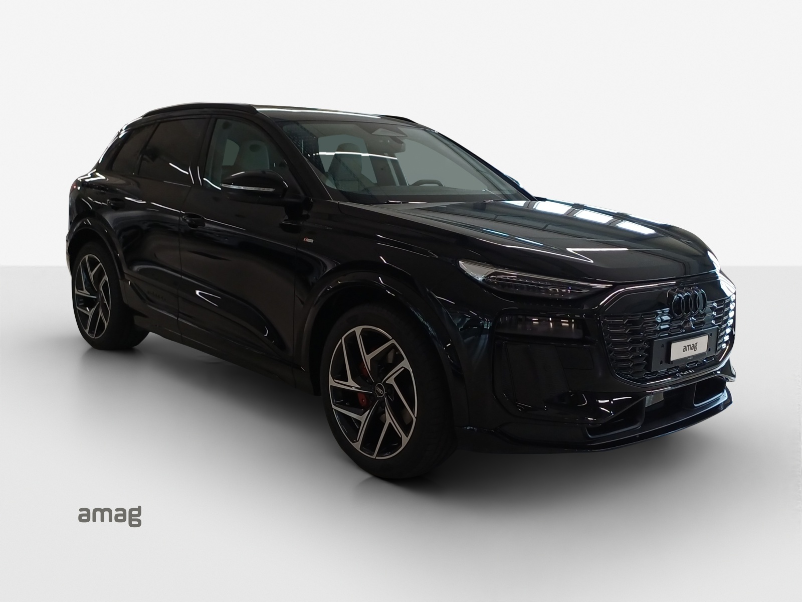 AUDI Q6 e-tron quattro-image-5