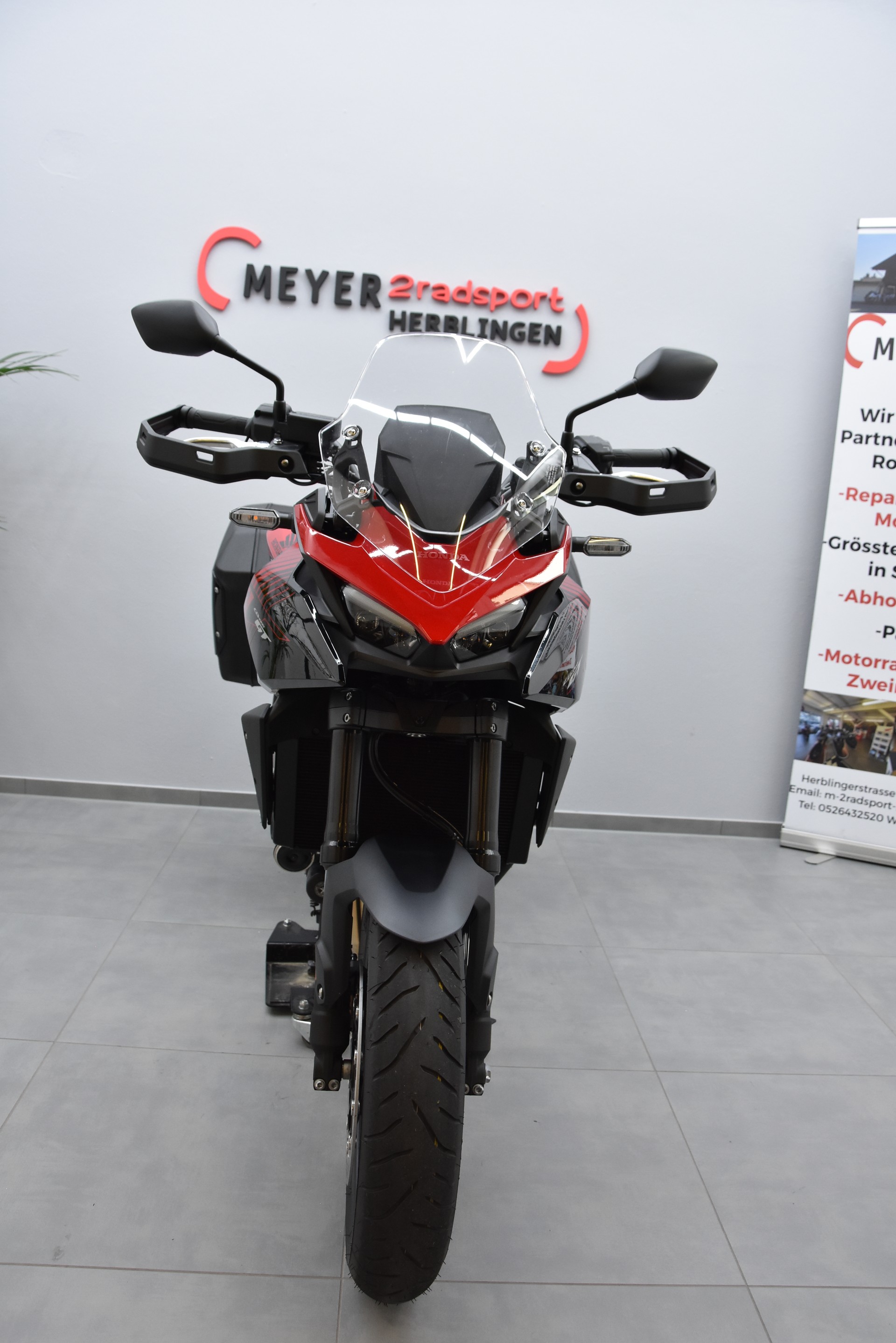 HONDA CB1000GT-showroom-element-3
