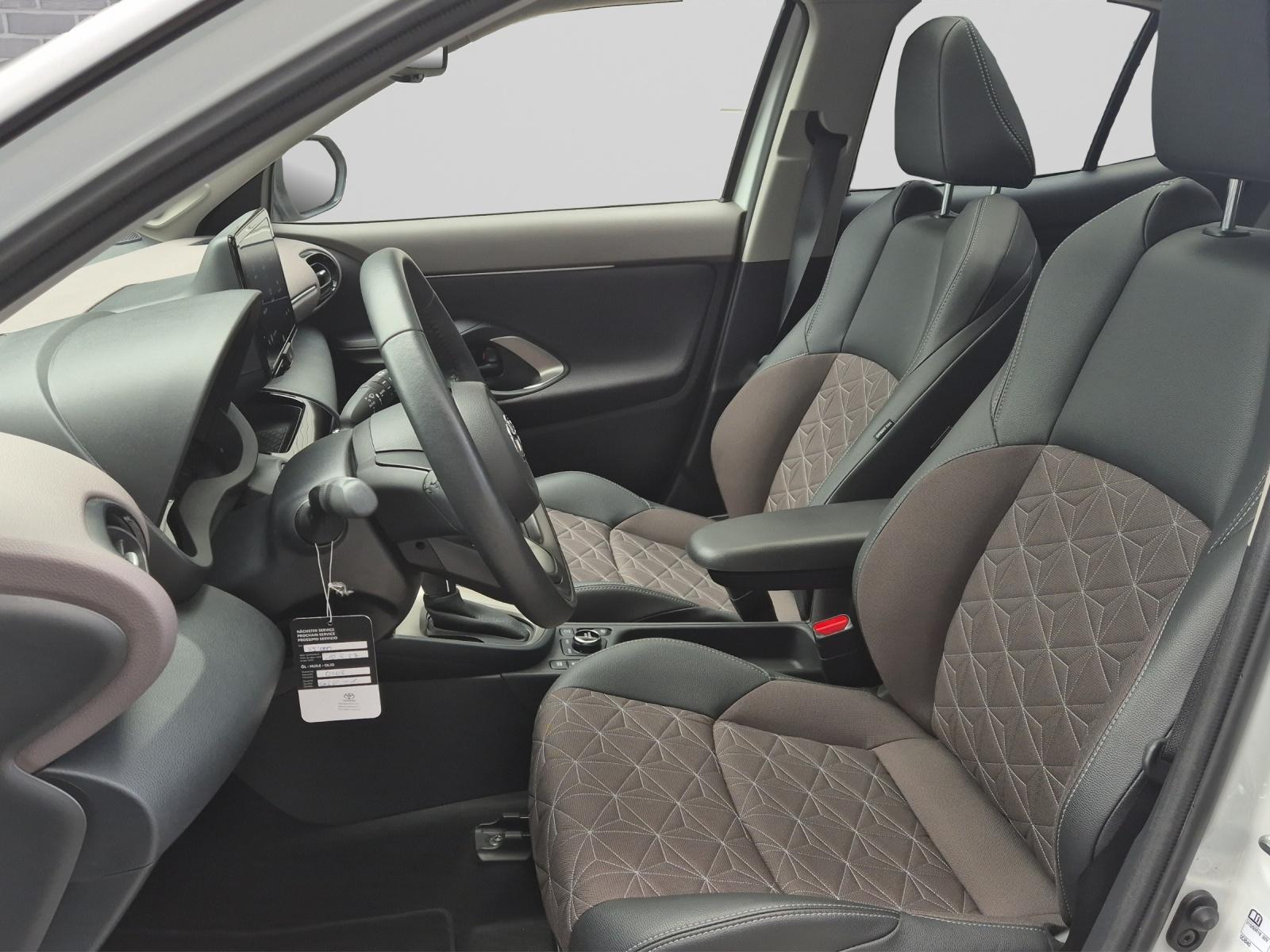 TOYOTA Yaris Cross 1.5 VVT-i HSD Elegant AWD-i-image-7