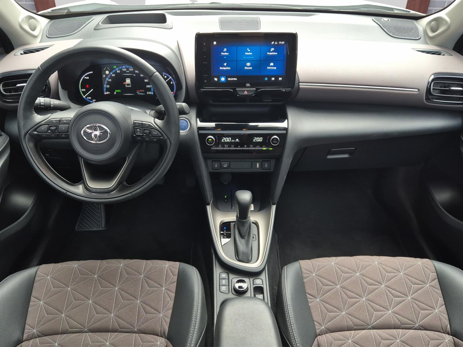 TOYOTA Yaris Cross 1.5 VVT-i HSD Elegant AWD-i-image-8