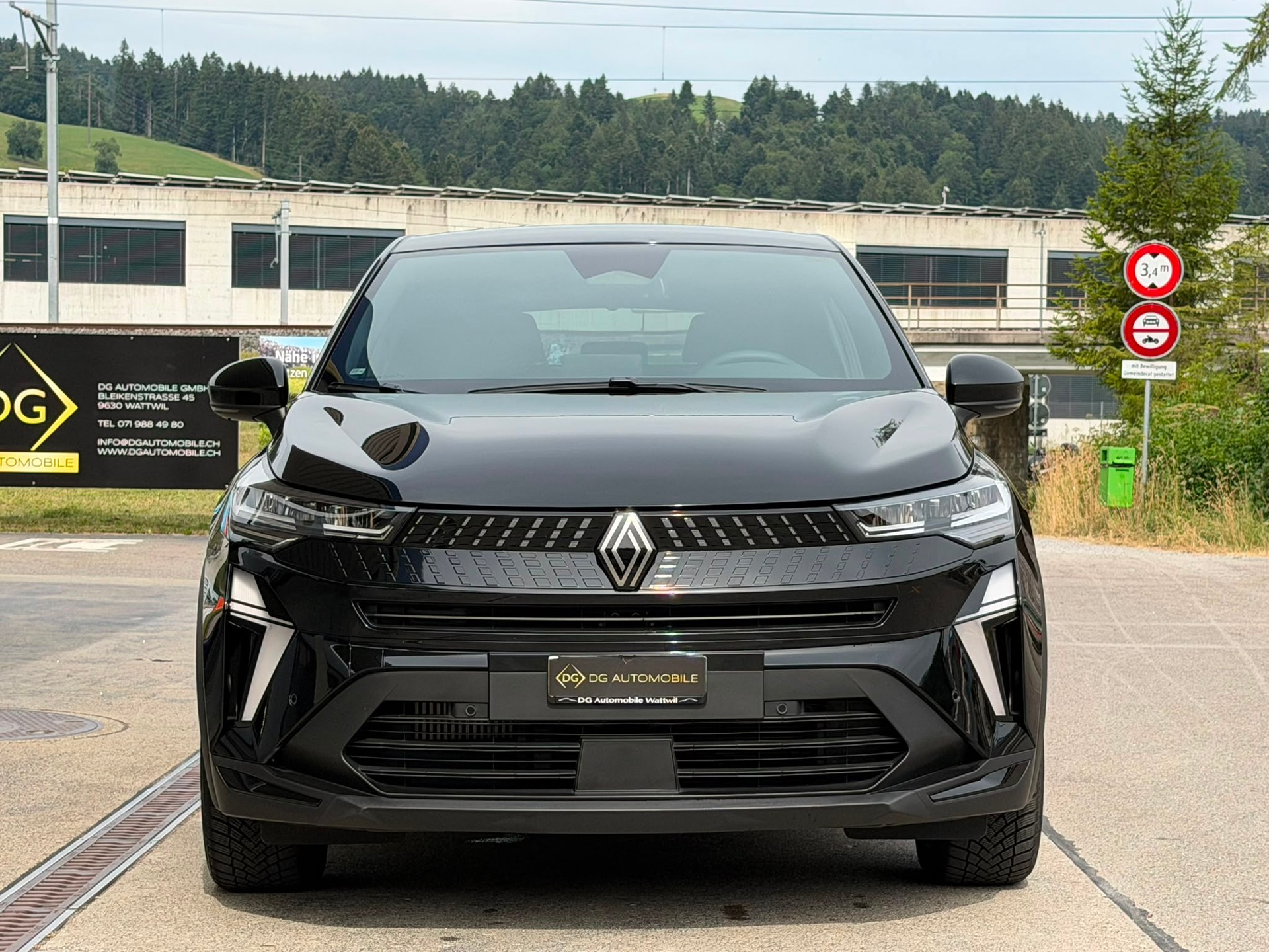 RENAULT Captur 1.3 TCe Techno EDC *Neustes Modell**Neuwertiger Zustand**Top Ausstattung**Renault Werksgarantie*-image-1