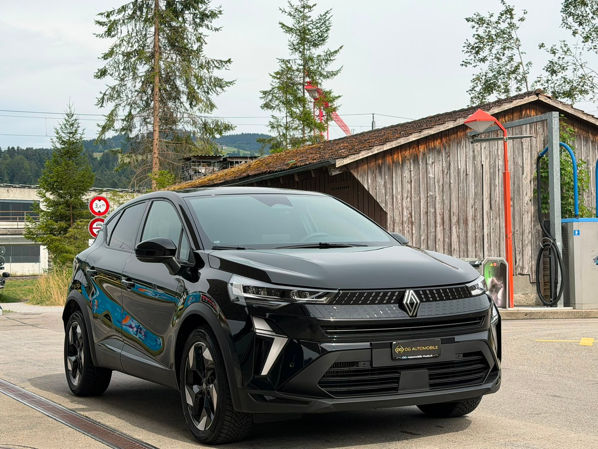 RENAULT Captur 1.3 TCe Techno EDC *Neustes Modell**Neuwertiger Zustand**Top Ausstattung**Renault Werksgarantie*-image-2