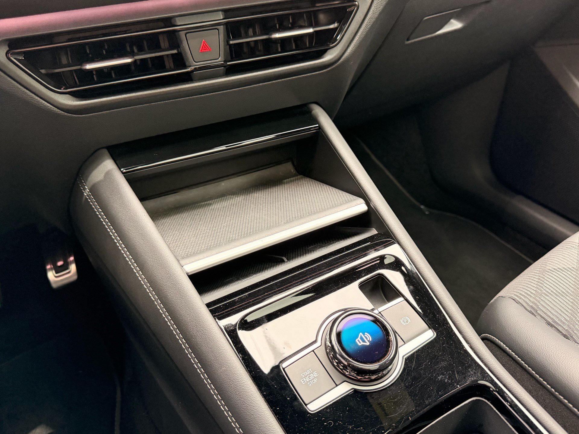 VW Tayron 2.0 TDI 193 PS 4MOTION R-LINE *** HEAD-UP DISPLAY & ANHÄNGERKUPPLUNG***-image-20
