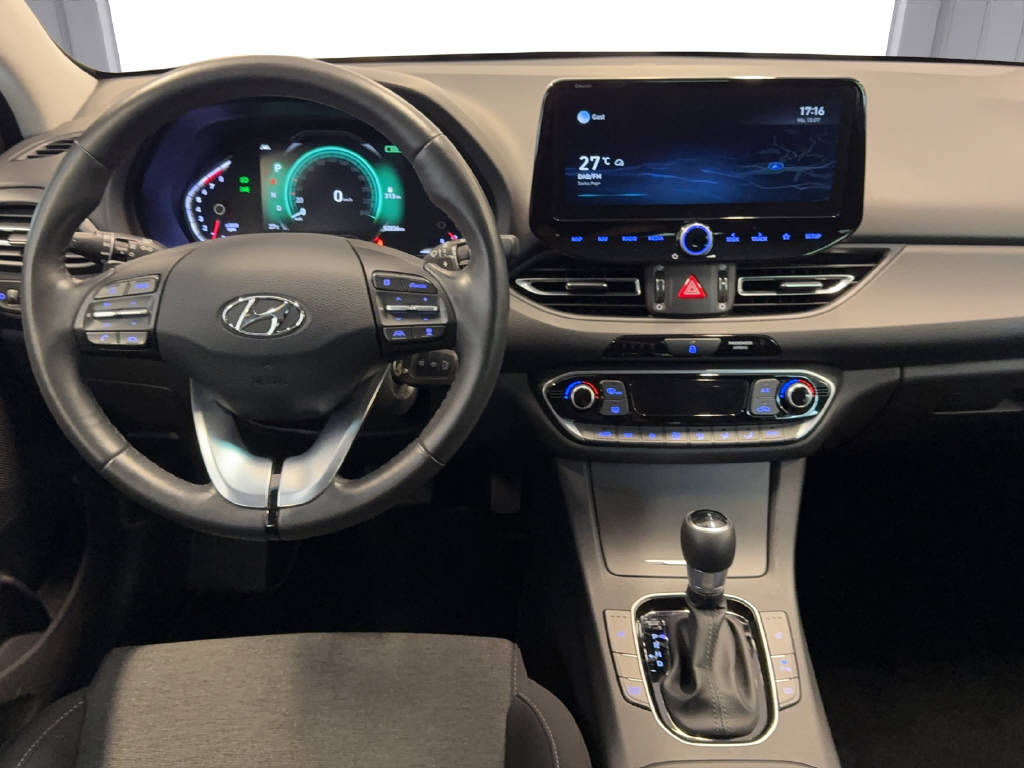 HYUNDAI i30 1.5 T-GDi Amplia-image-4