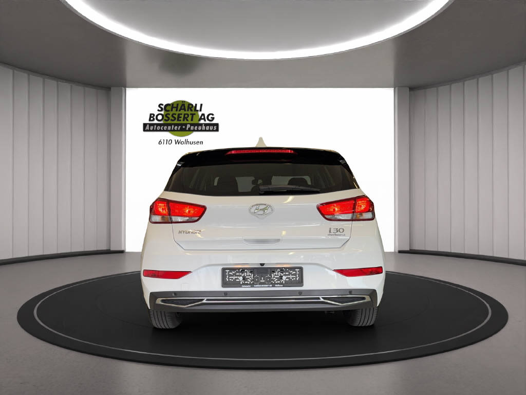 HYUNDAI i30 1.5 T-GDi Amplia-image-14