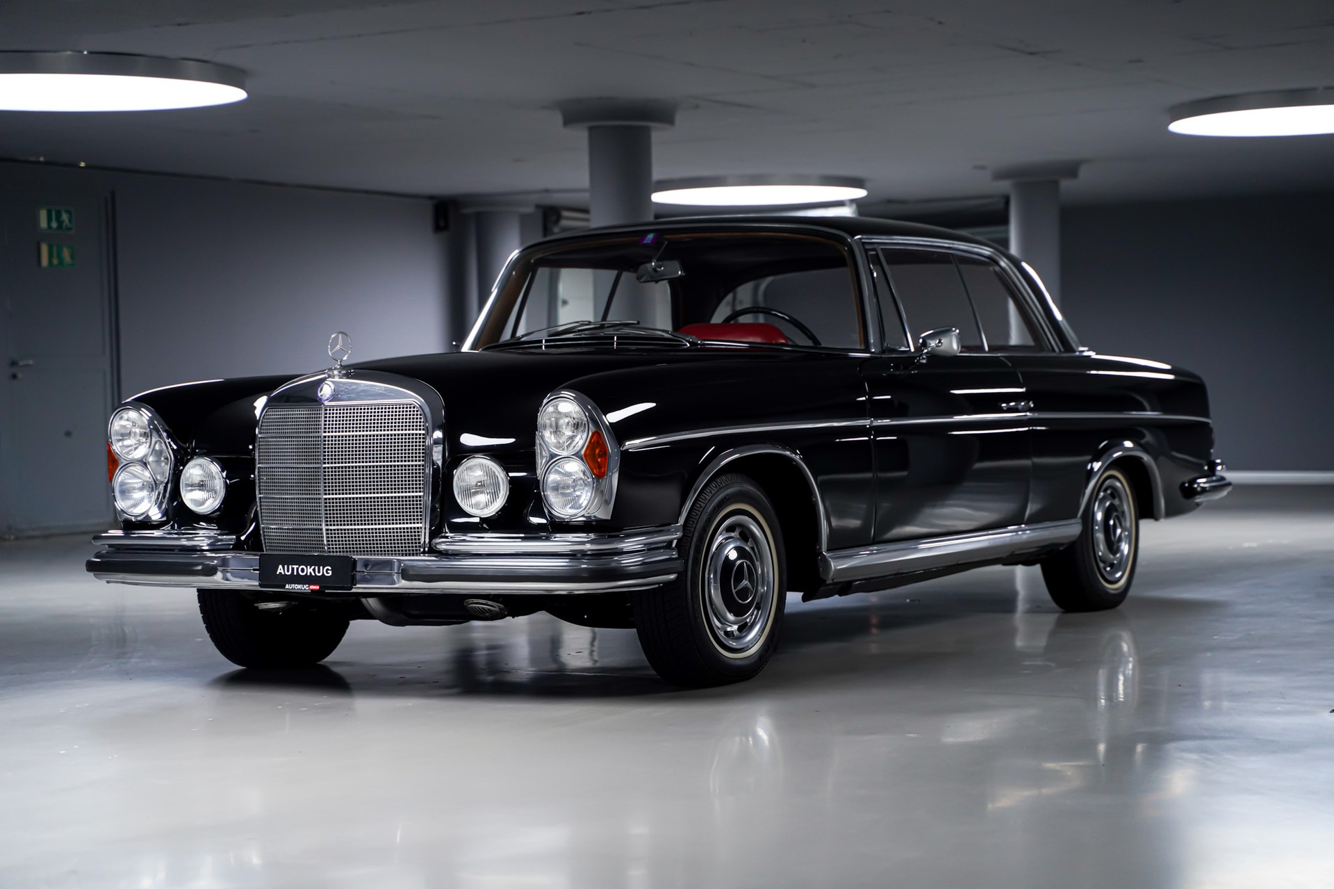 MERCEDES-BENZ 300 SE Coupé-image-0