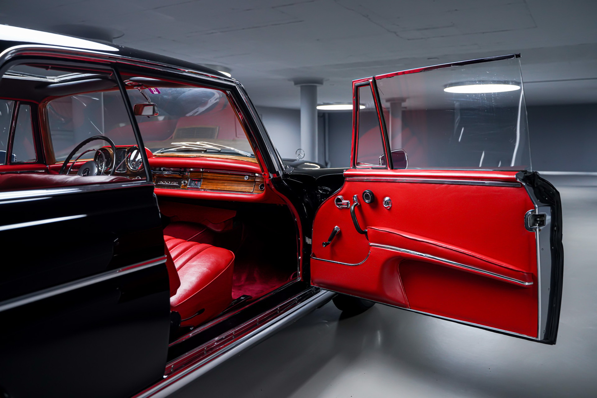 MERCEDES-BENZ 300 SE Coupé-image-12