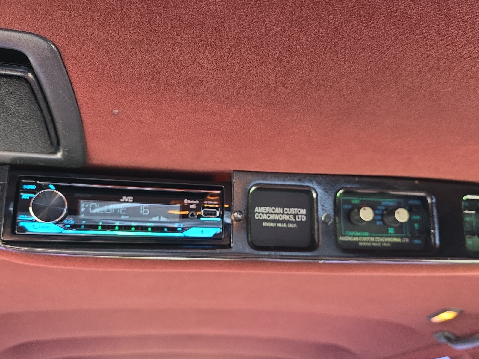 FORD Lincoln Town Car-image-12