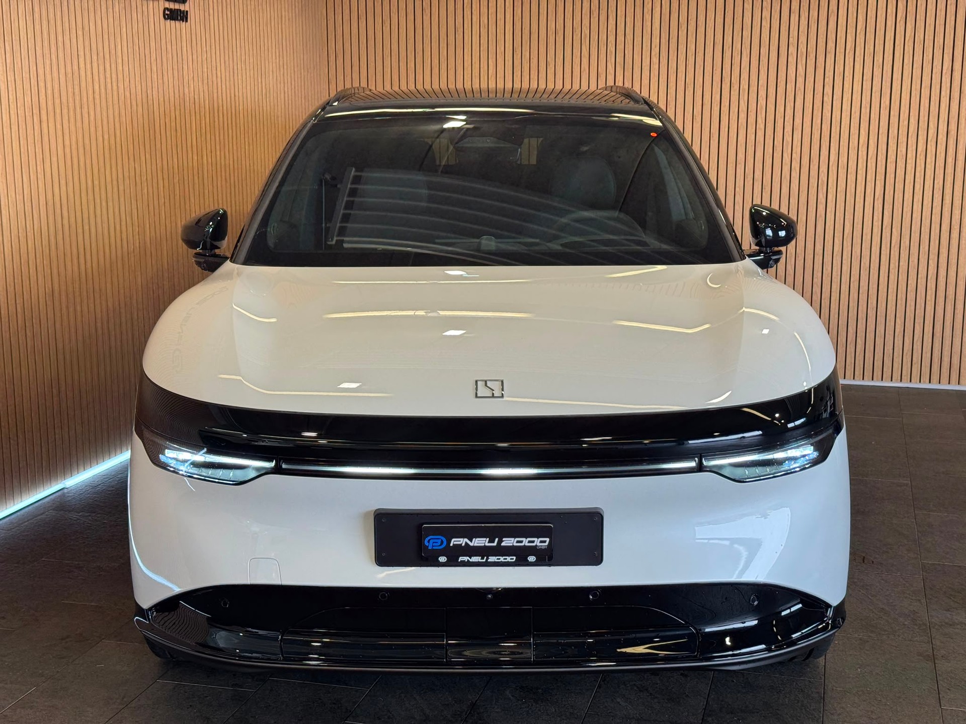 ZEEKR 7X 100kWh Privilege AWD *5Jahre/200'000km Werksgarantie*-showroom-element-1
