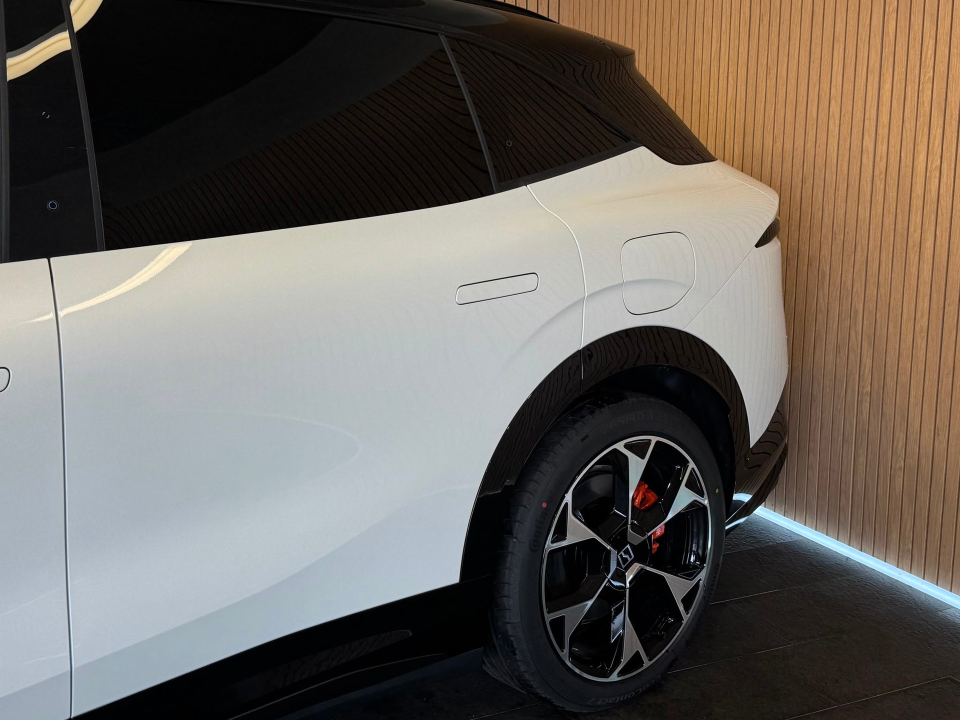 ZEEKR 7X 100kWh Privilege AWD *5Jahre/200'000km Werksgarantie*-showroom-element-3
