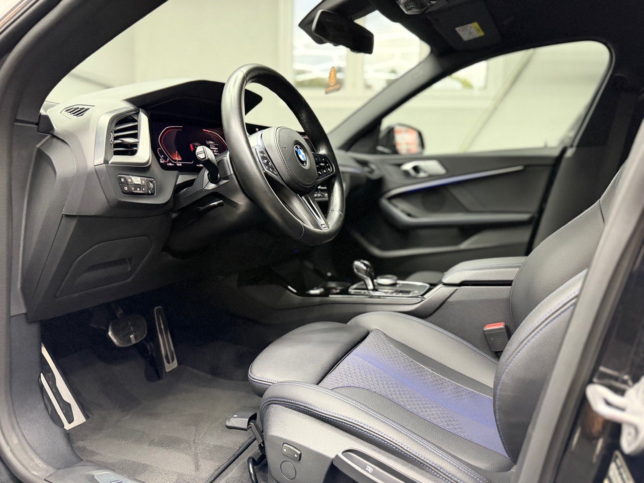 BMW 220d Gran Coupé xDrive M Sport Steptronic-image-12
