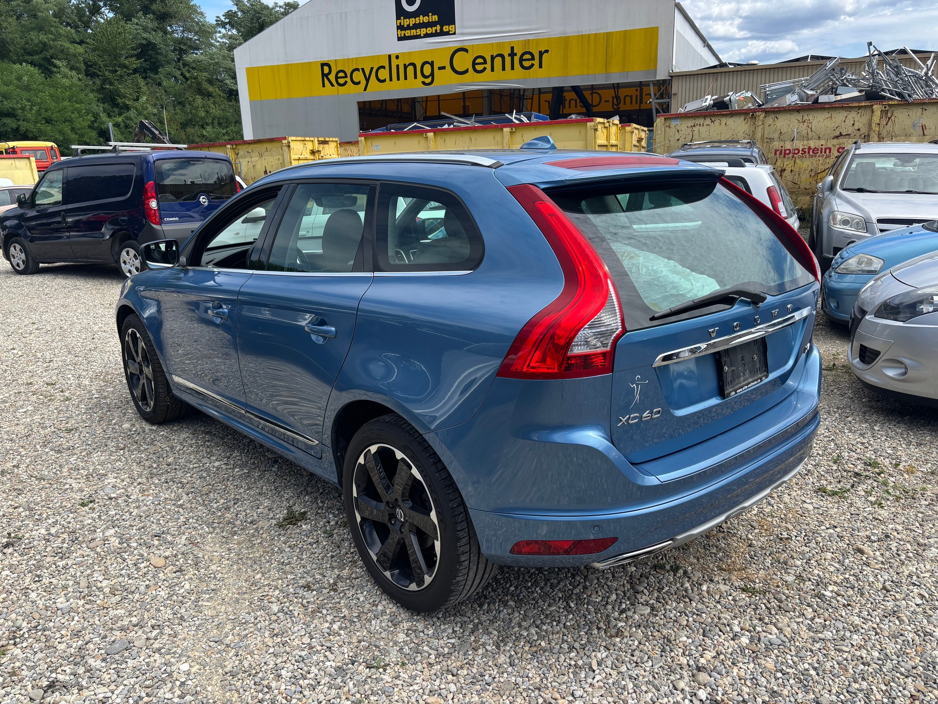 VOLVO XC60 D4 Executive Plus Geartronic-image-2