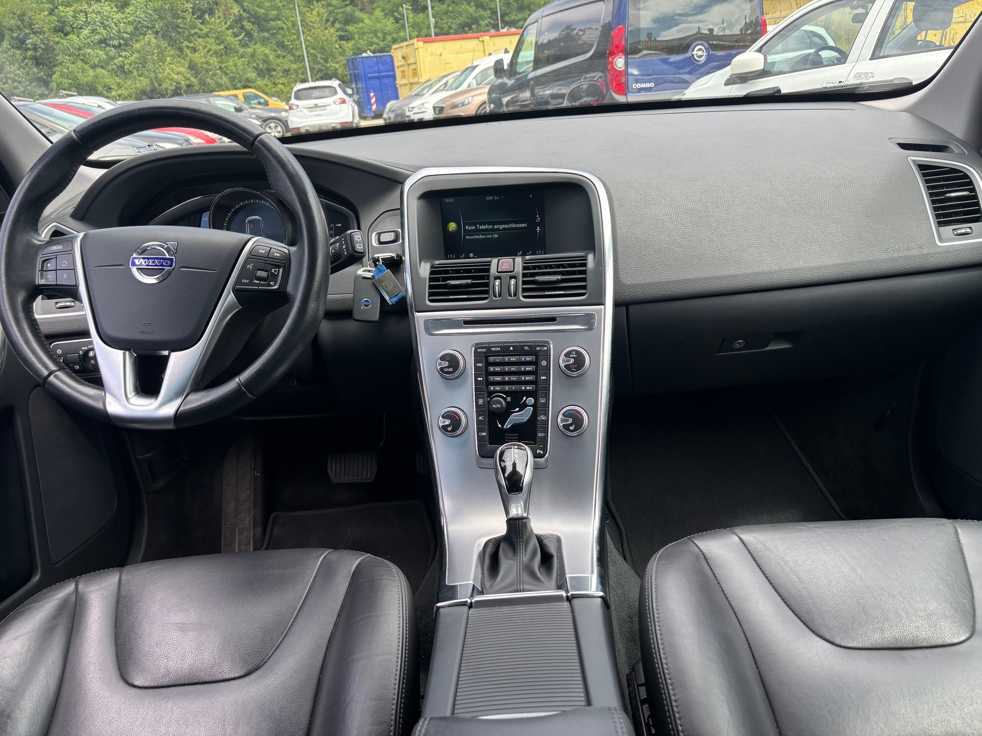 VOLVO XC60 D4 Executive Plus Geartronic-image-9