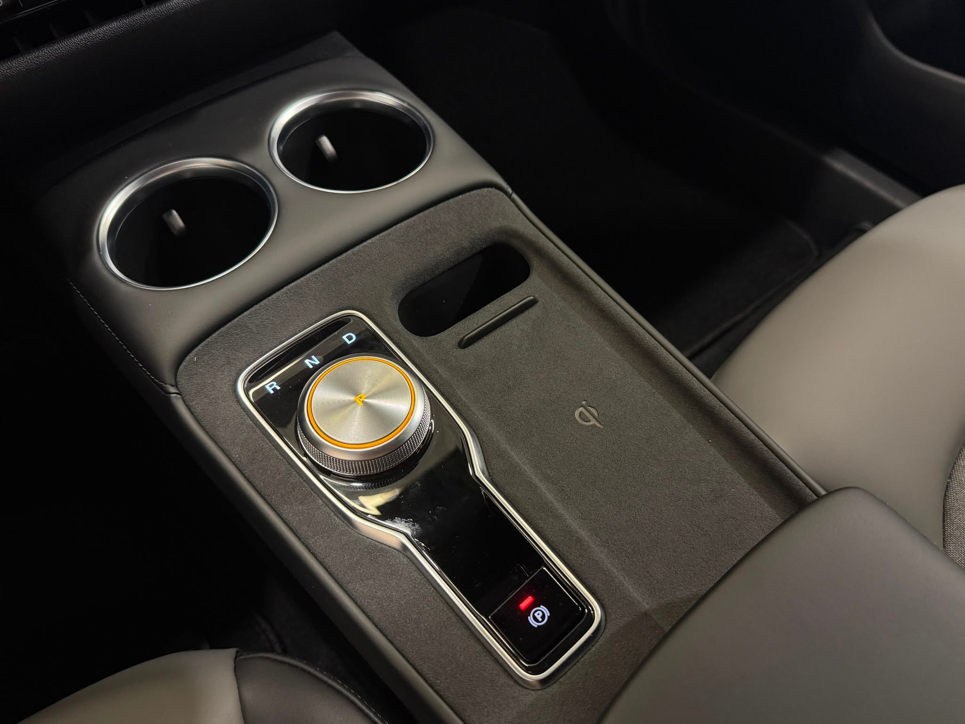 MG 4 EV 64kWh Premium *Facelift* 452KM Reichweite-image-16