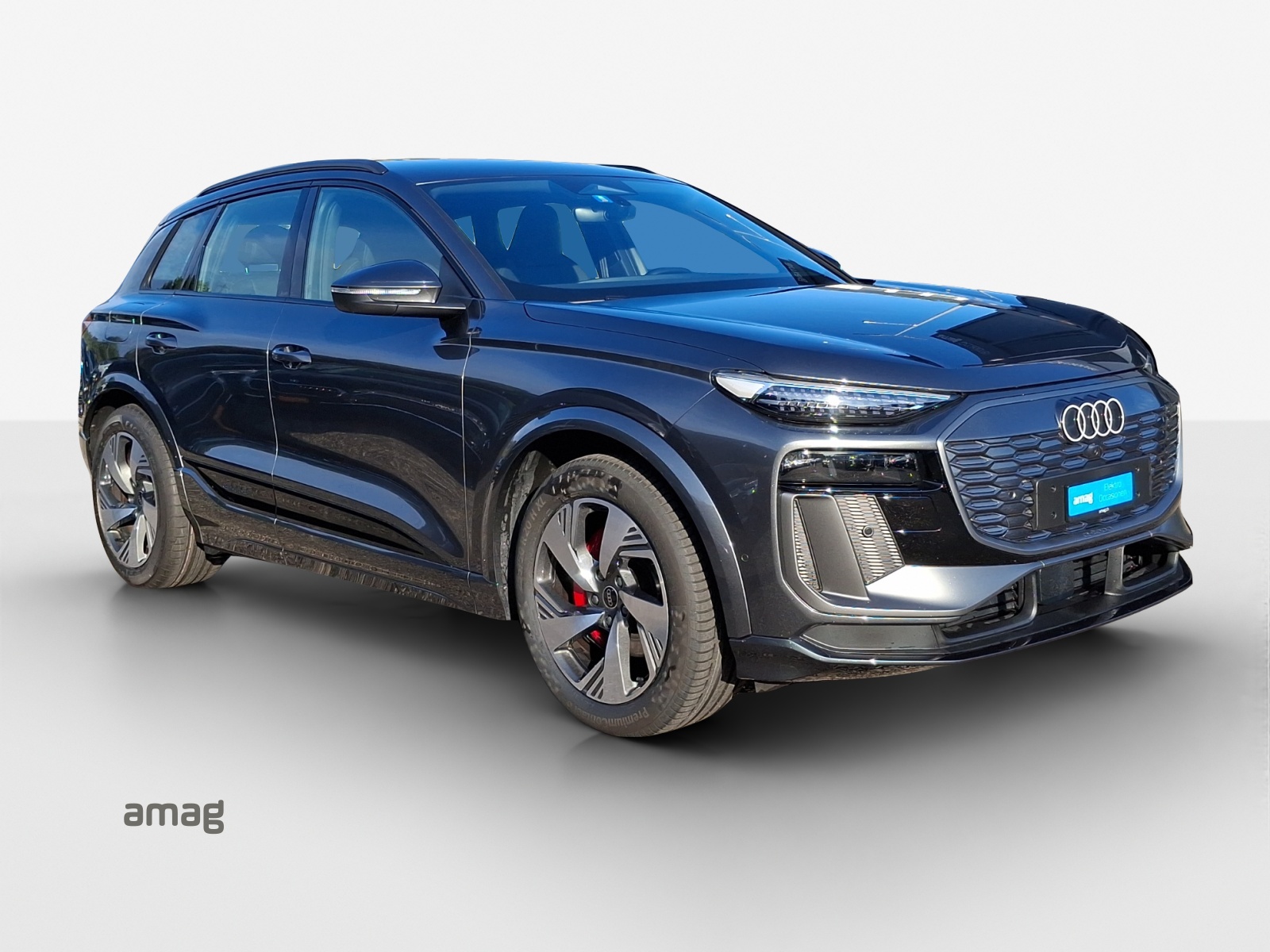 AUDI Q6 e-tron quattro-image-5