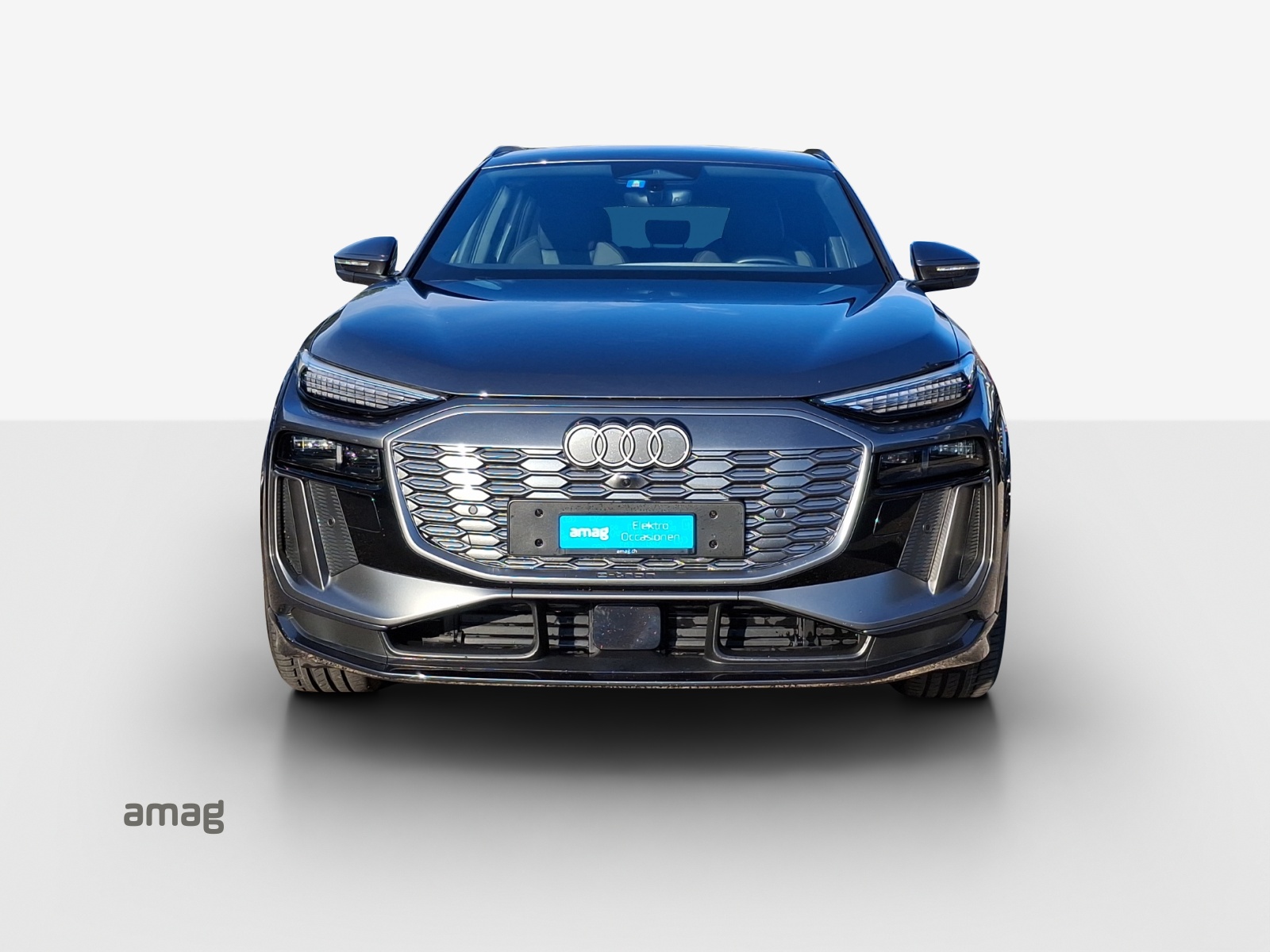 AUDI Q6 e-tron quattro-image-6