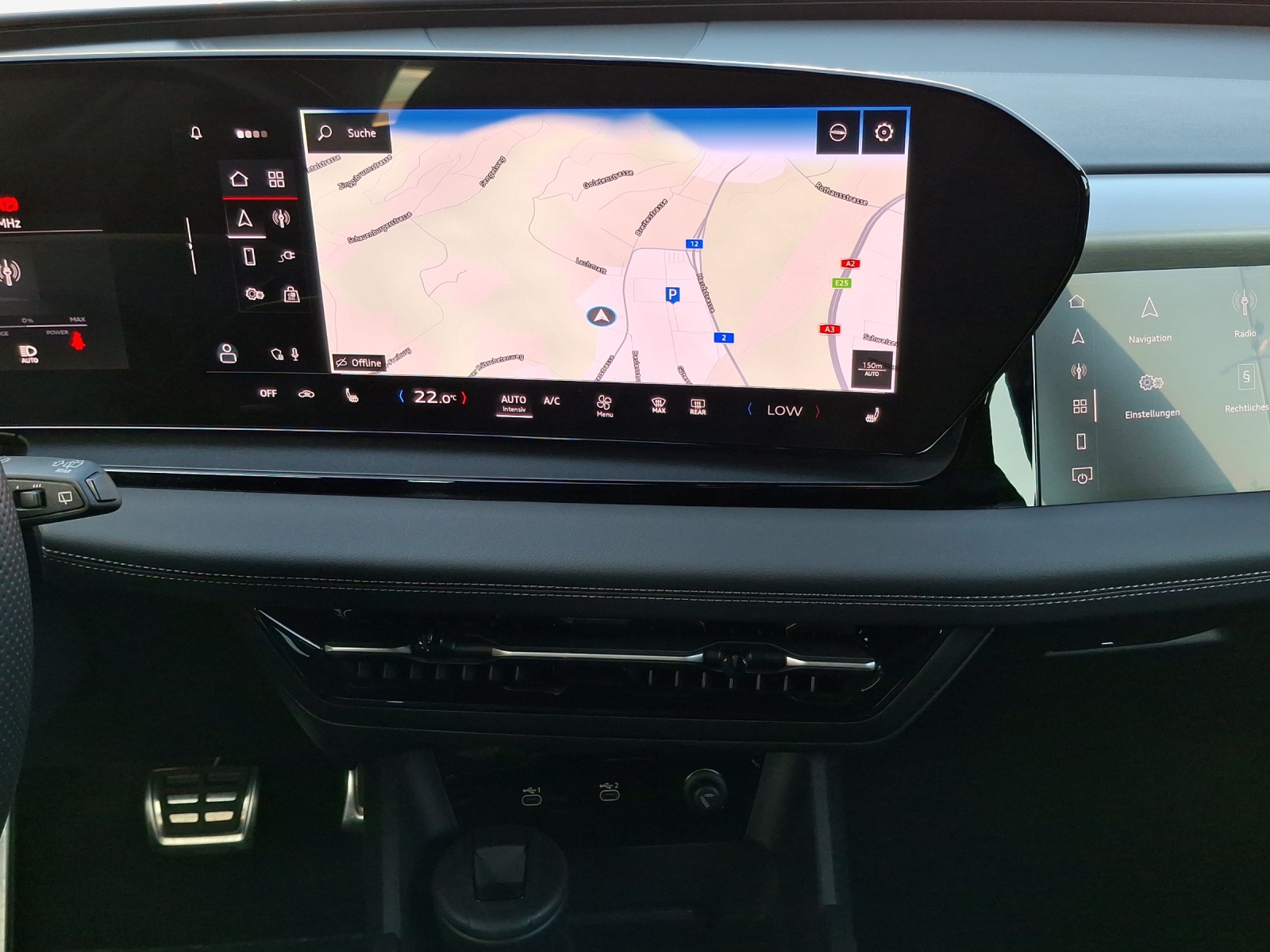 AUDI Q6 e-tron quattro-image-10