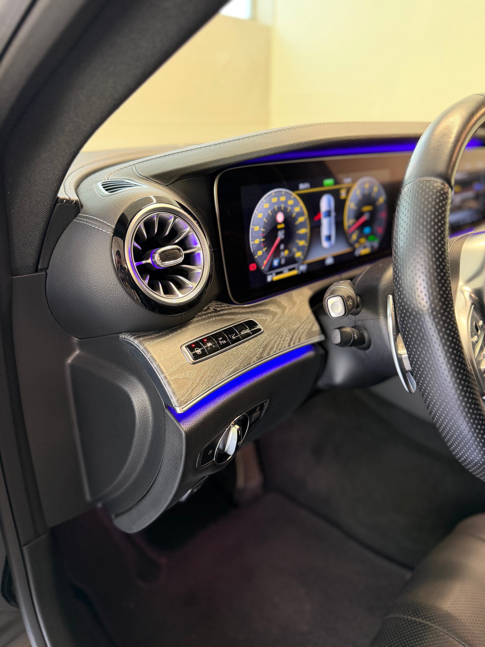 MERCEDES-BENZ CLS 53 AMG 4 Matic+-image-6
